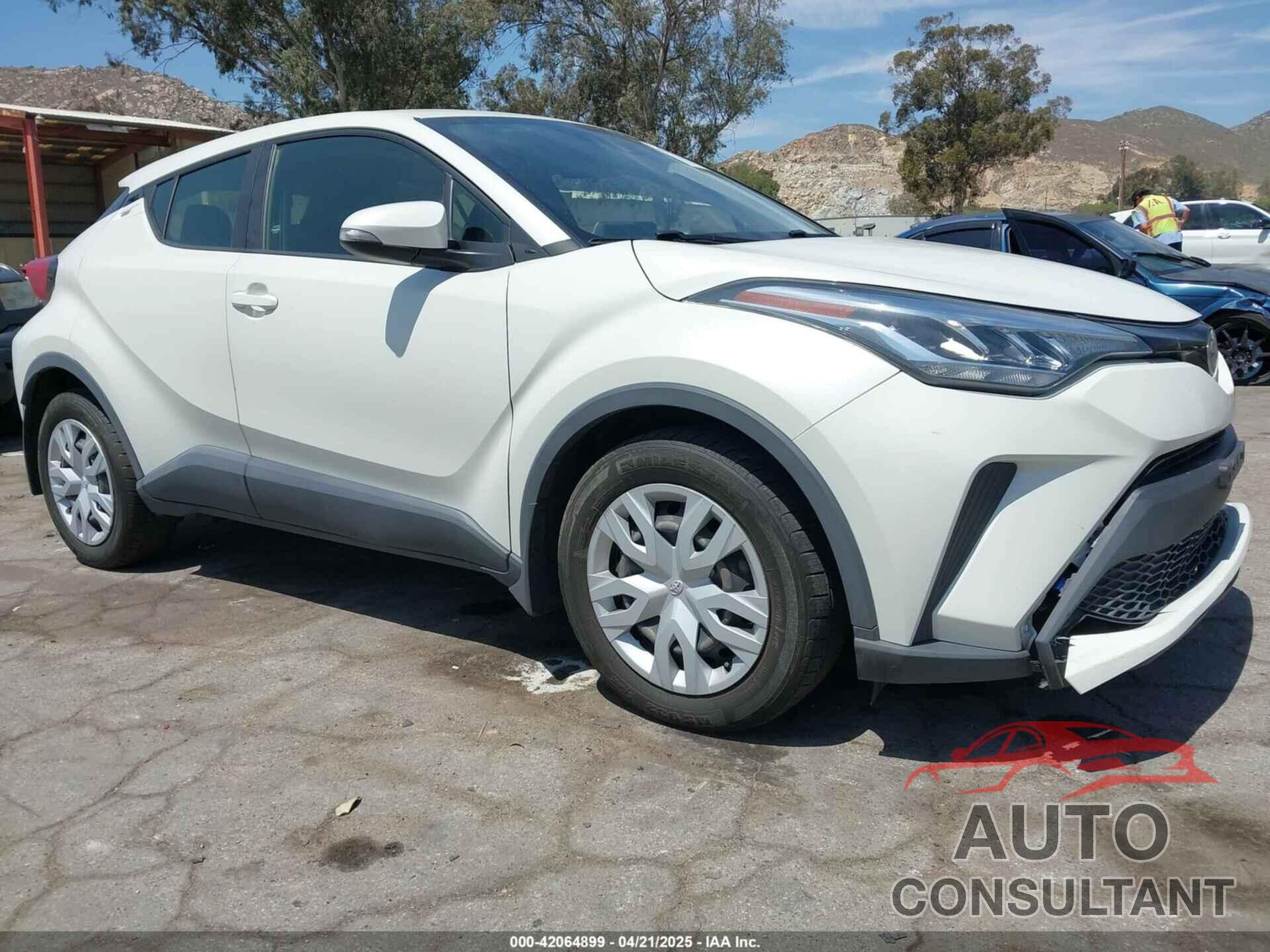 TOYOTA C-HR 2020 - JTNKHMBX3L1074882