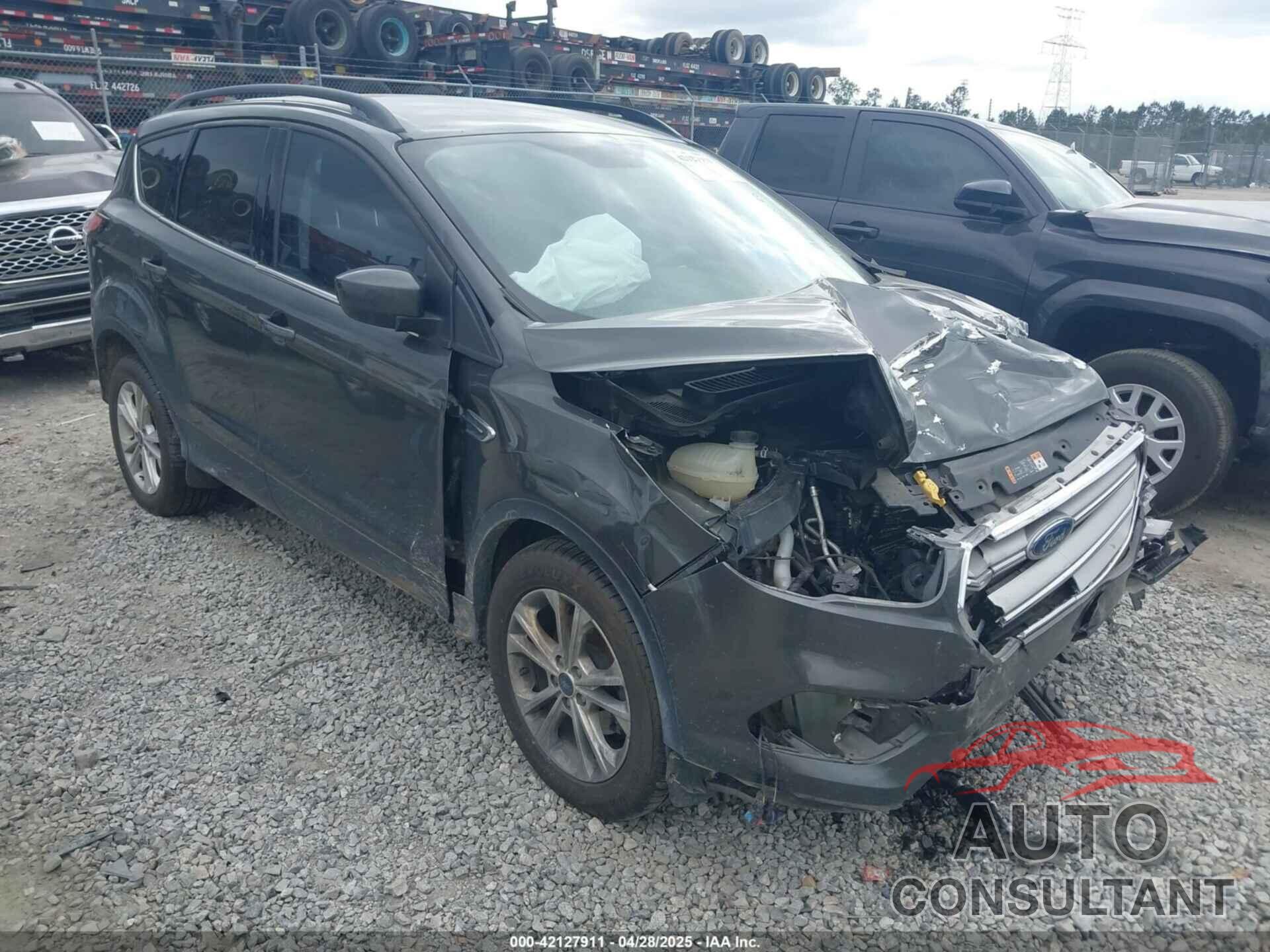 FORD ESCAPE 2017 - 1FMCU0GD8HUE00754