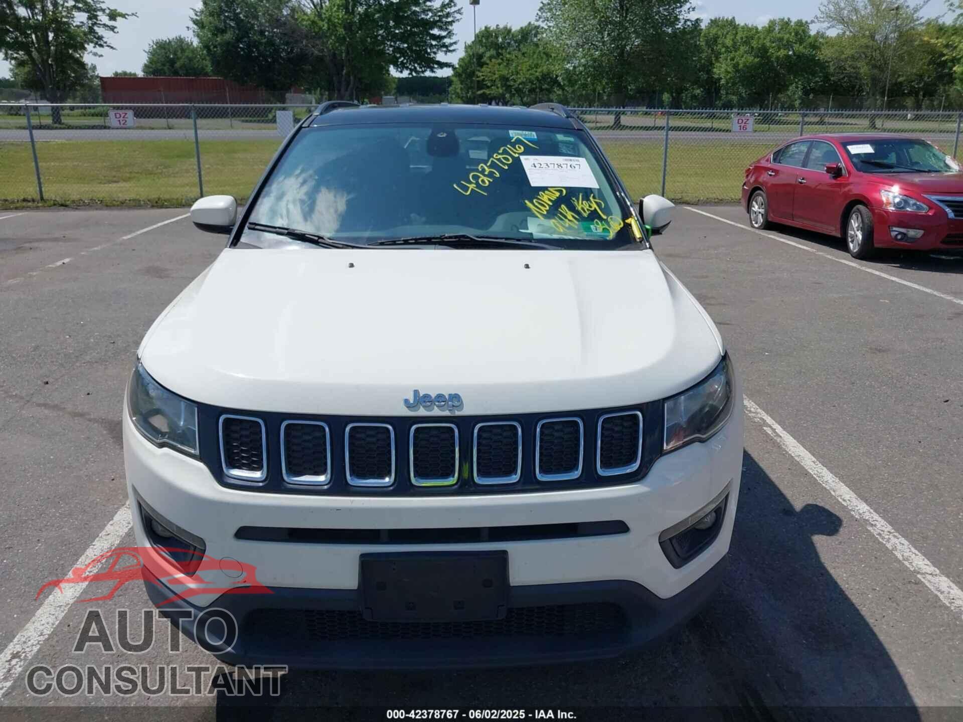JEEP COMPASS 2018 - 3C4NJDBB2JT328209