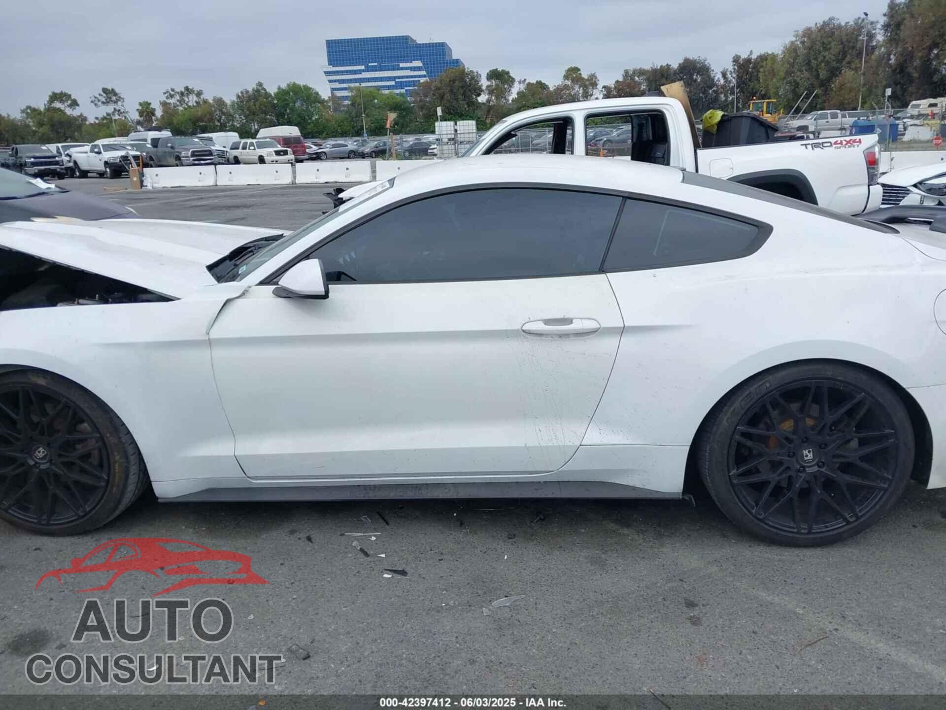 FORD MUSTANG 2016 - 1FA6P8THXG5206192