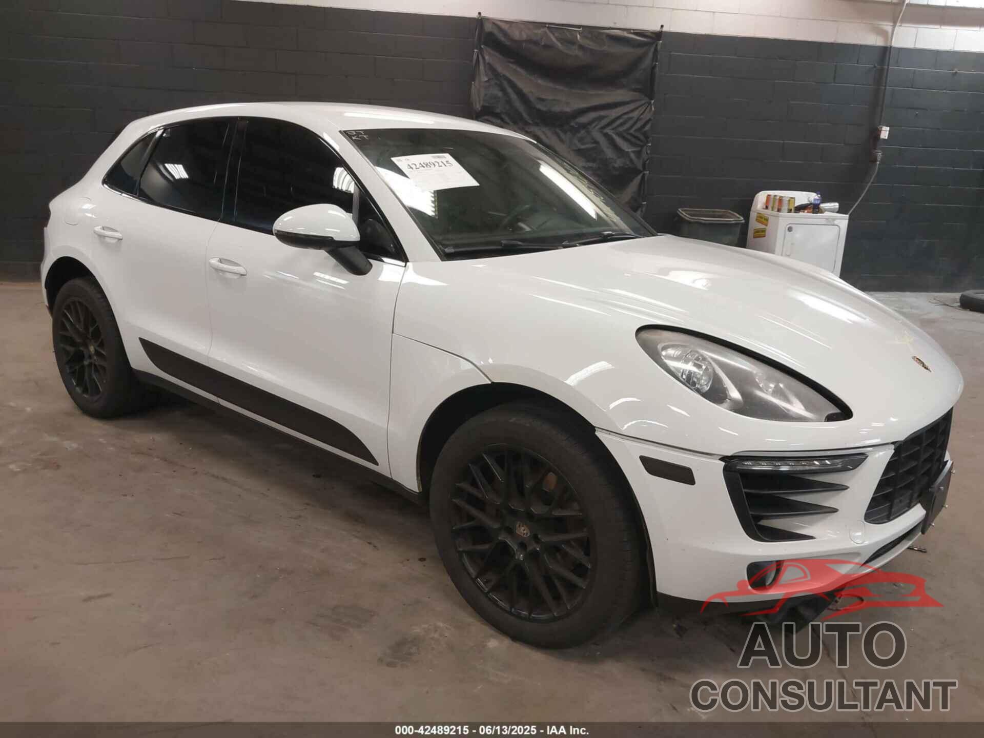 PORSCHE MACAN 2016 - WP1AB2A5XGLB43792