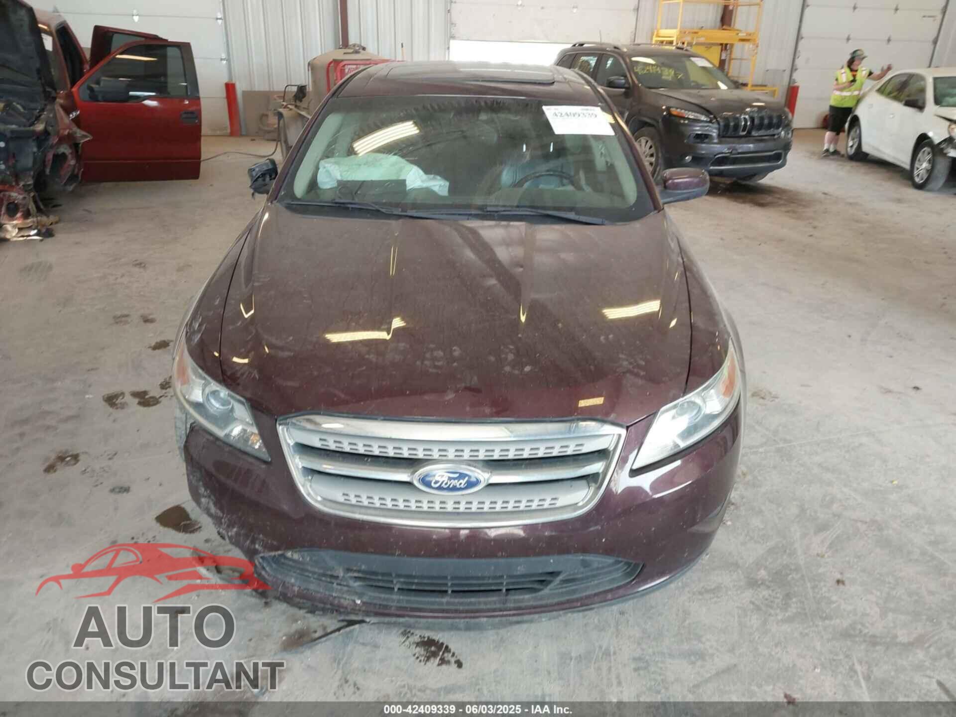 FORD TAURUS 2011 - 1FAHP2EW3BG156556