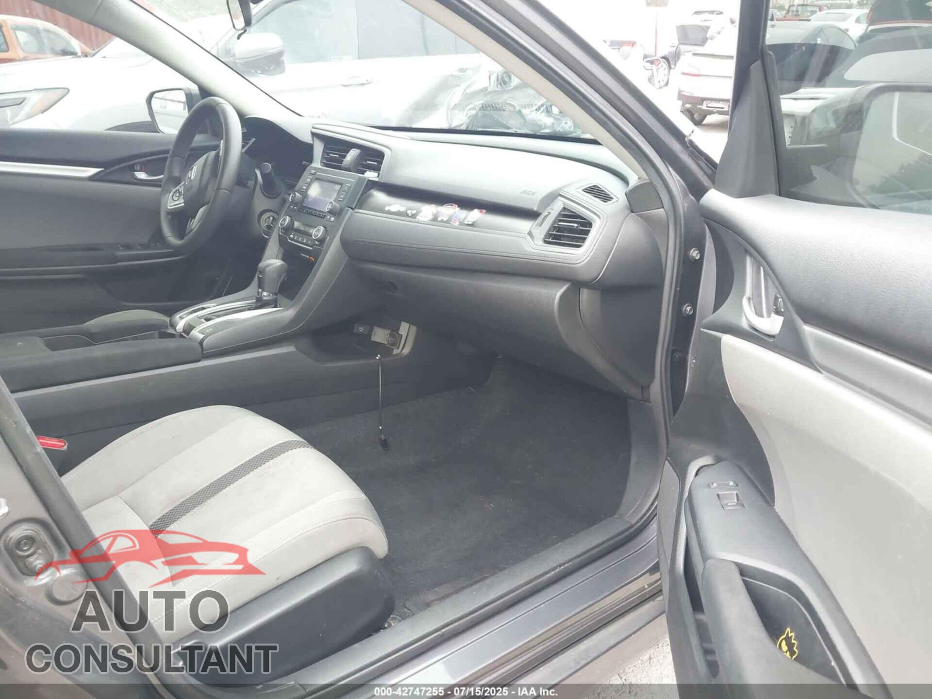 HONDA CIVIC 2019 - 2HGFC2F62KH547005