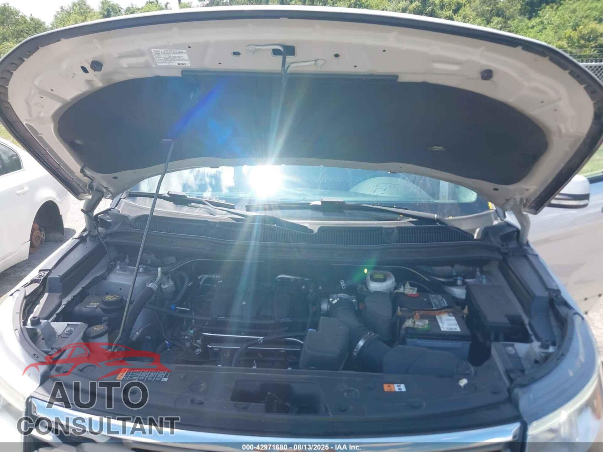 FORD EXPLORER 2018 - 1FM5K7F86JGA70032