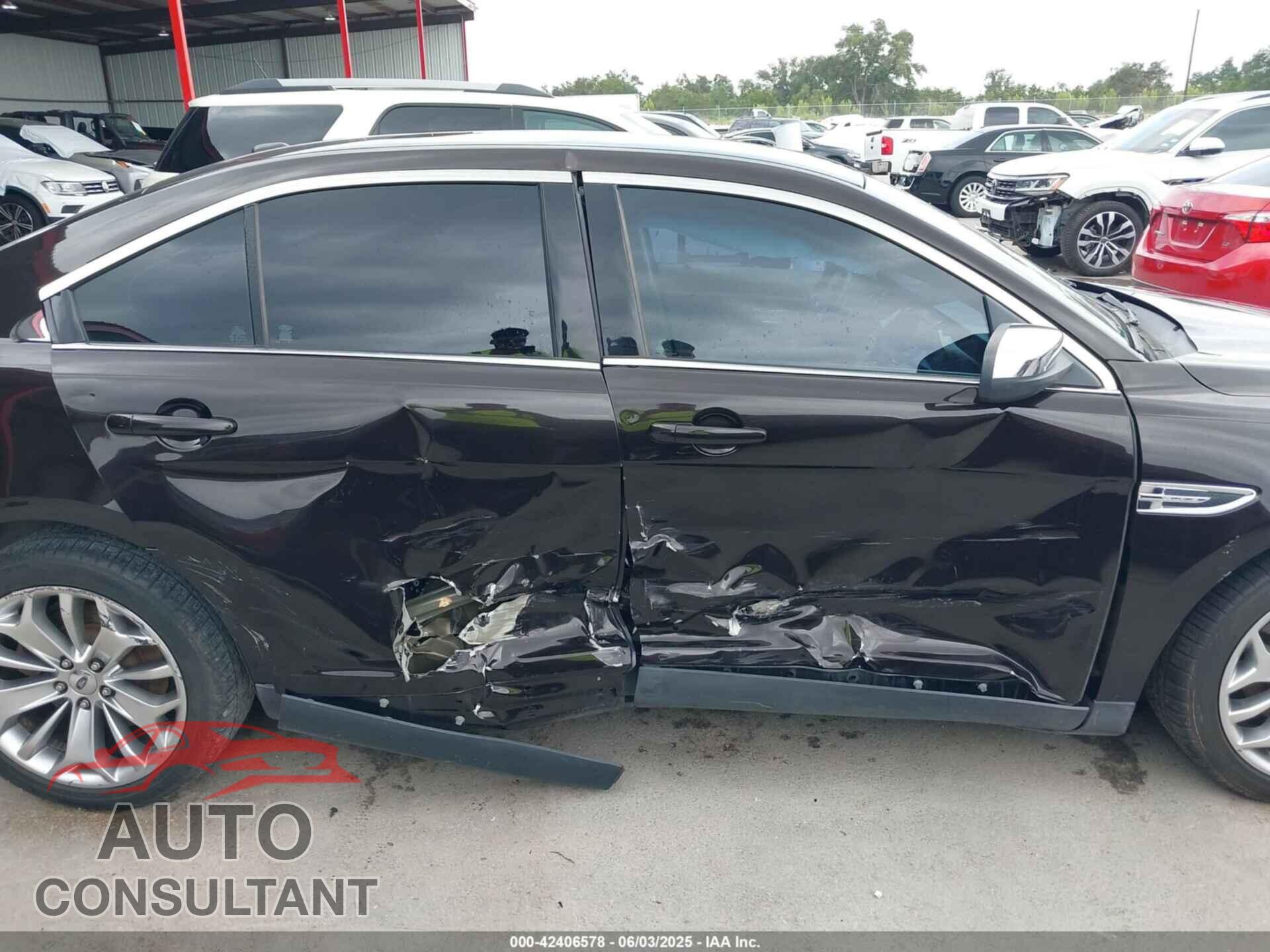 FORD TAURUS 2013 - 1FAHP2F82DG185100