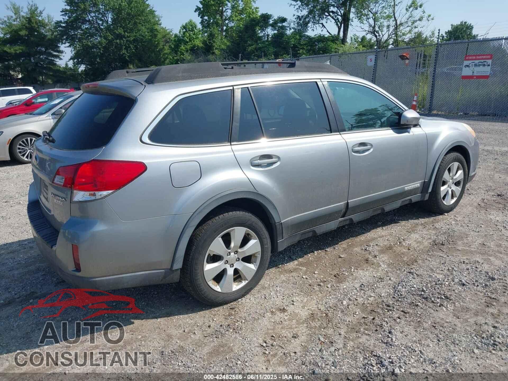 SUBARU OUTBACK 2010 - 4S4BRBKC8A3376829