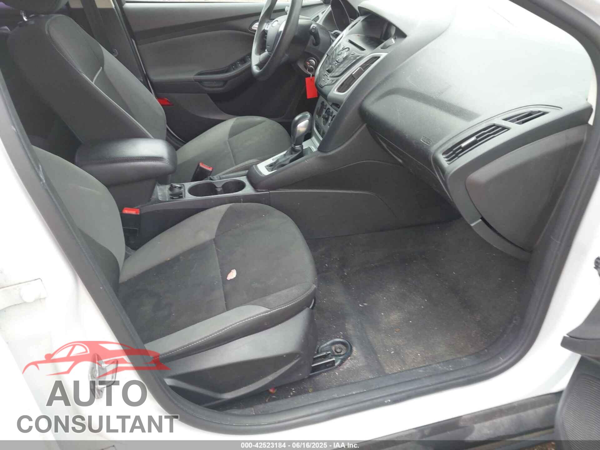 FORD FOCUS 2014 - 1FADP3K22EL306769