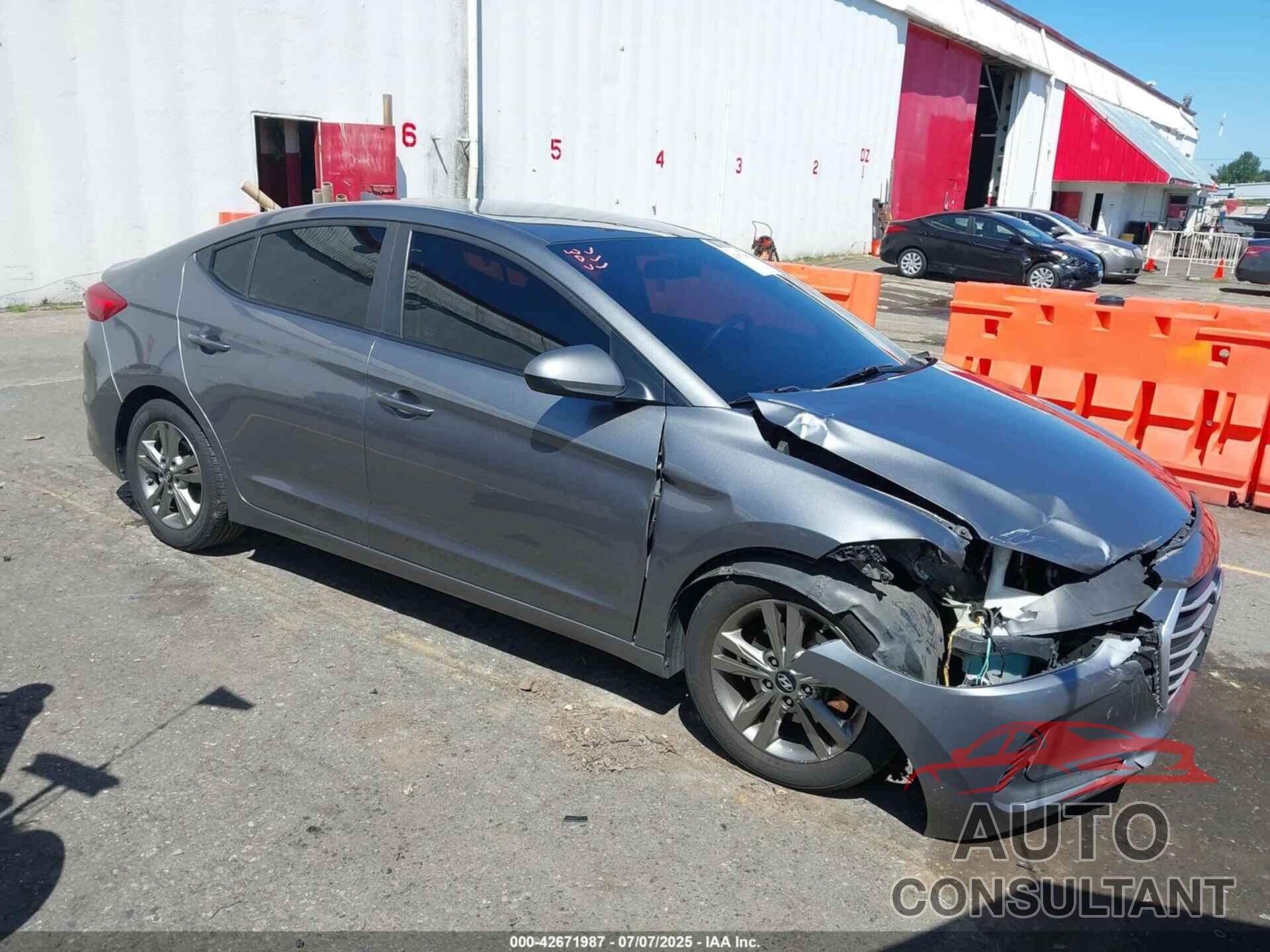 HYUNDAI ELANTRA 2018 - 5NPD84LF0JH328606