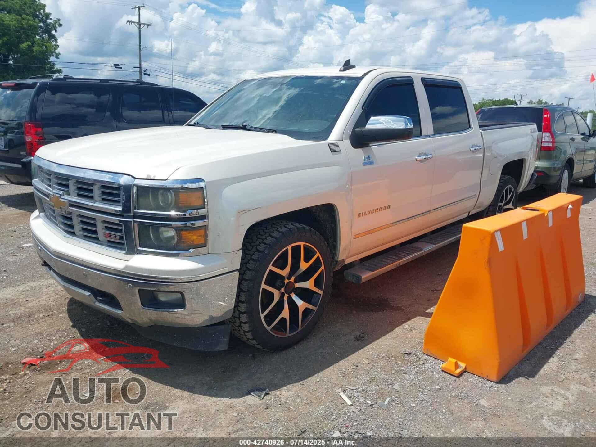 CHEVROLET SILVERADO 1500 2015 - 3GCPCSEC5FG302070
