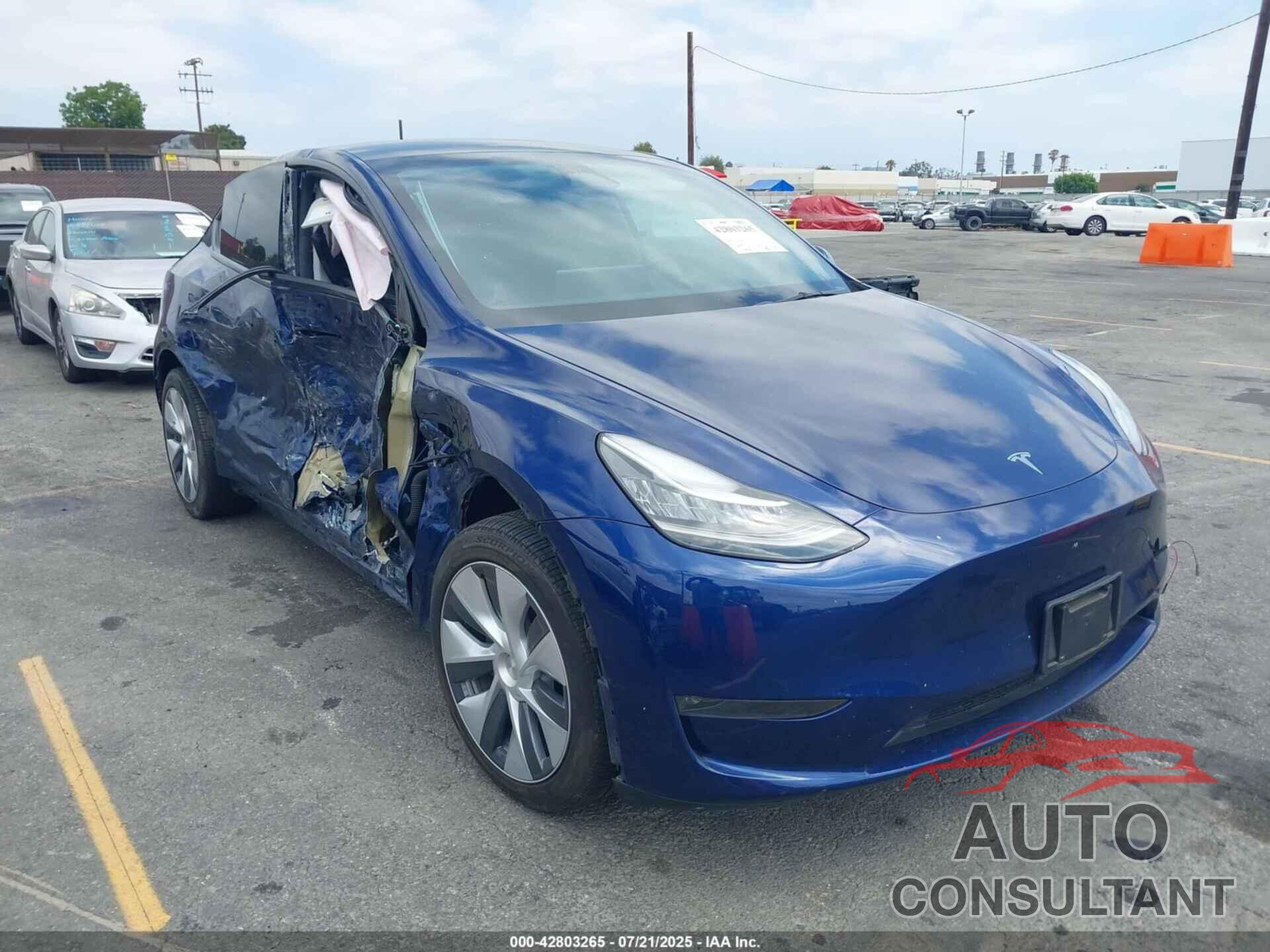 TESLA MODEL Y 2023 - 7SAYGDEE4PA146570
