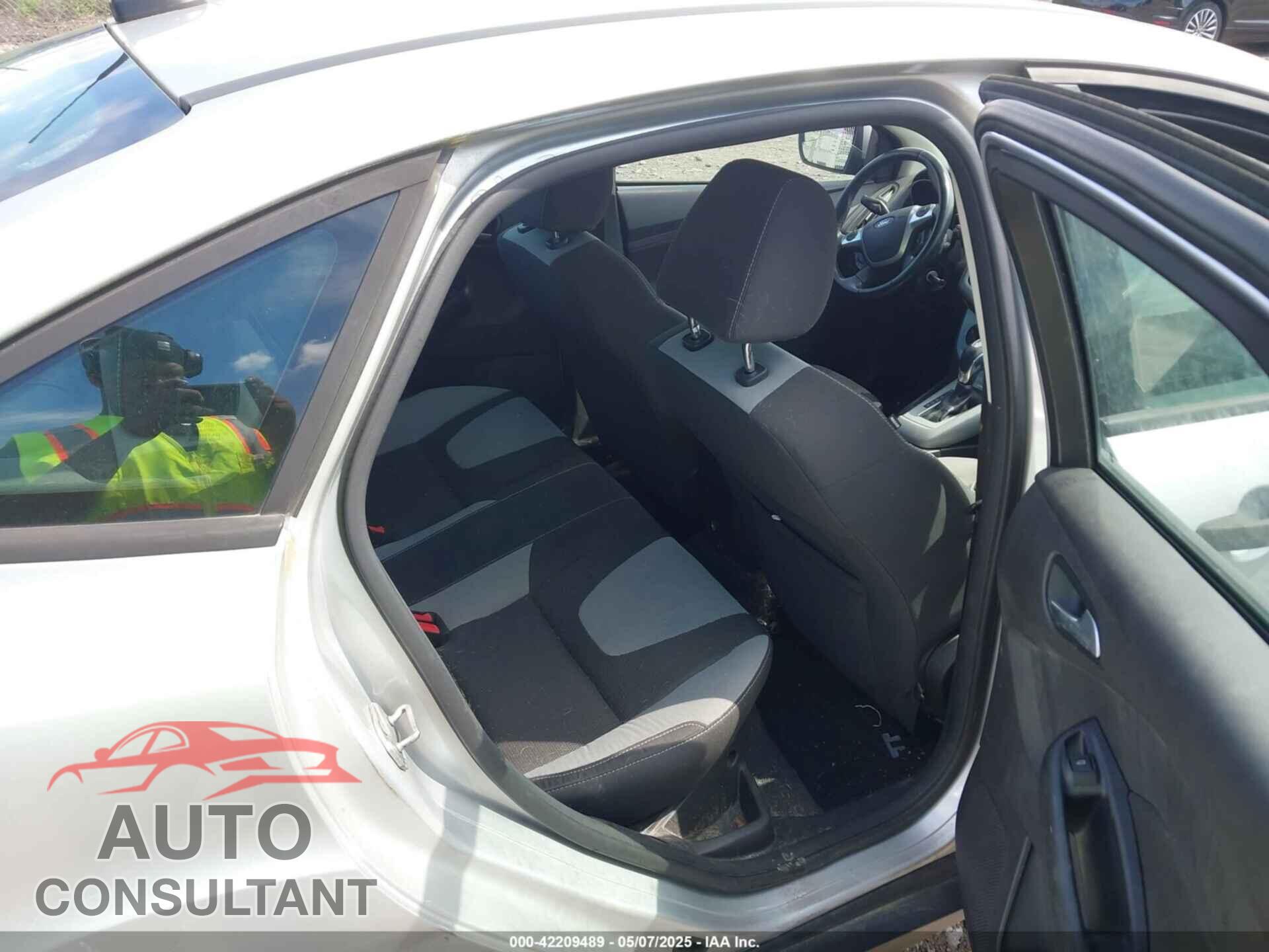 FORD FOCUS 2012 - 1FAHP3F25CL408883