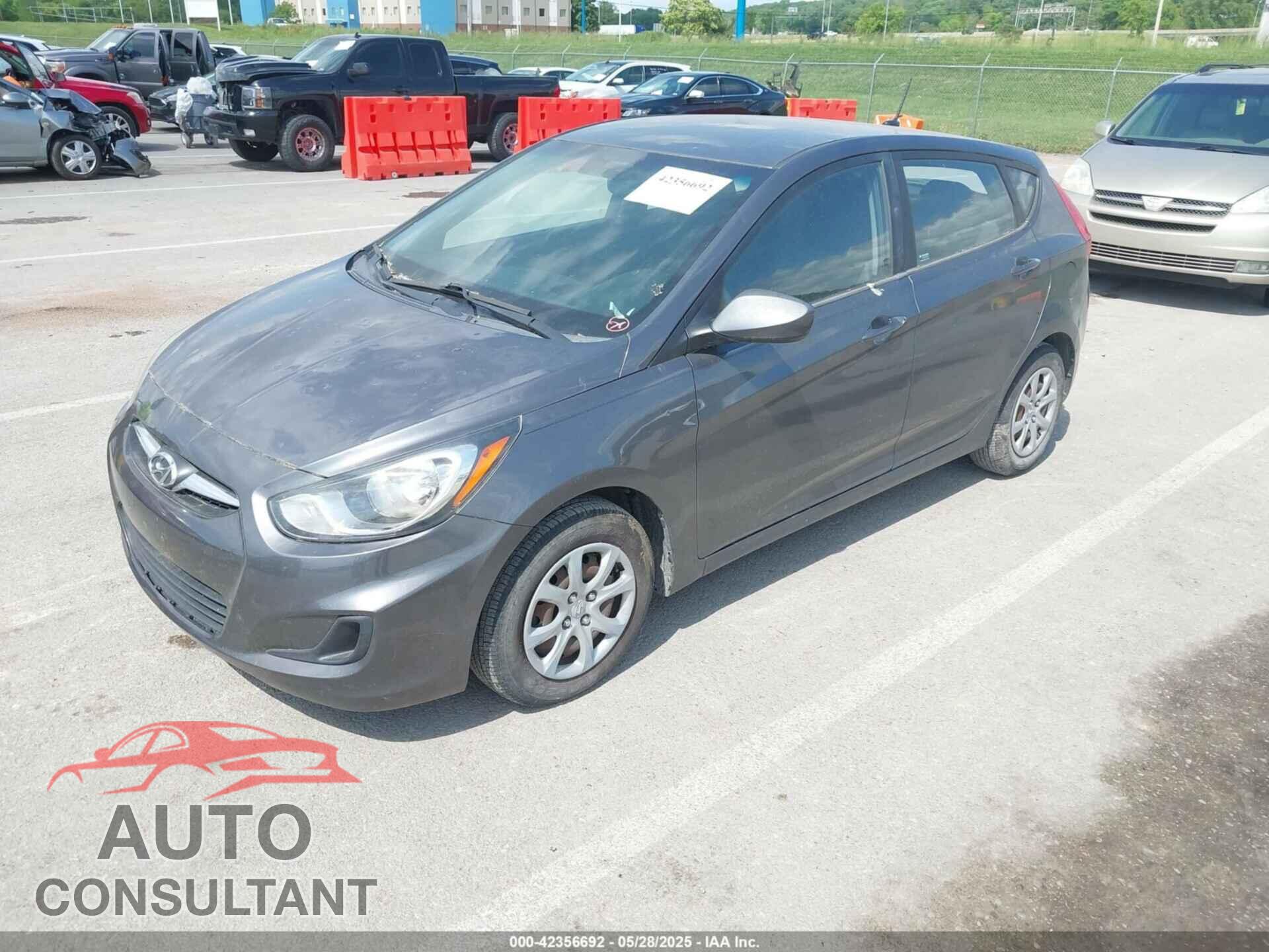 HYUNDAI ACCENT 2012 - KMHCT5AEXCU015674