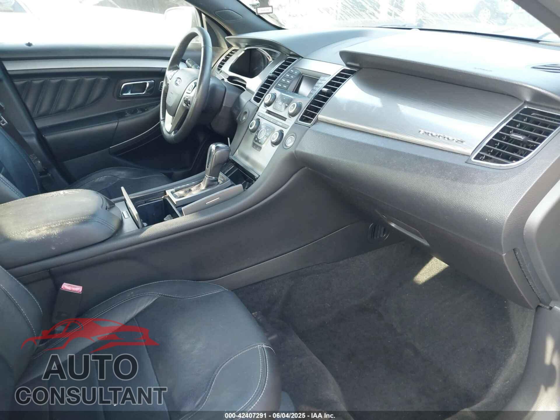 FORD TAURUS 2015 - 1FAHP2E85FG174242