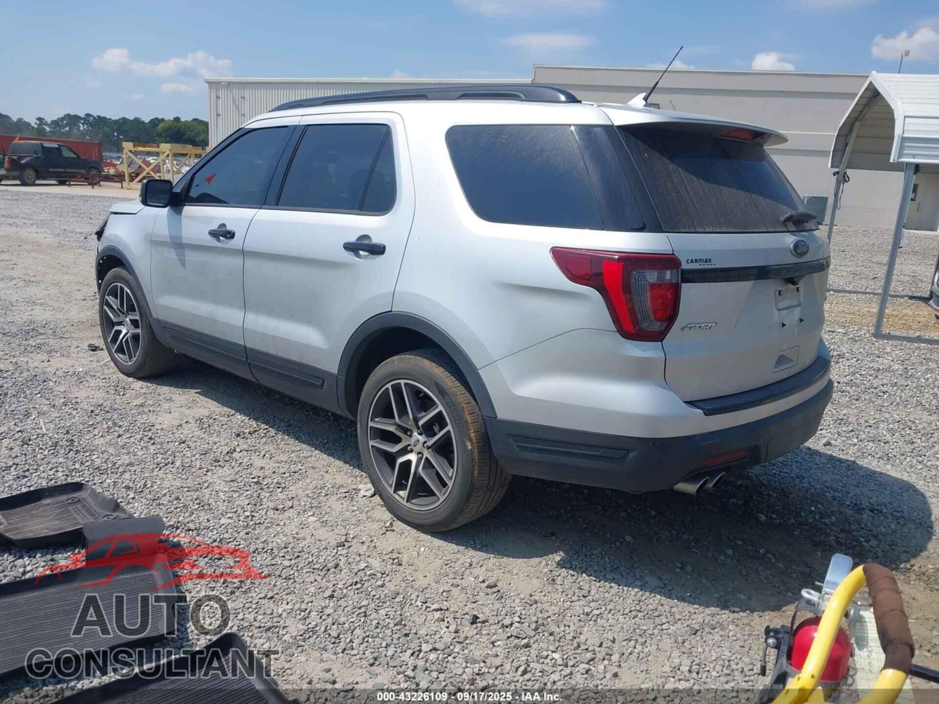 FORD EXPLORER 2018 - 1FM5K8GT1JGB15161