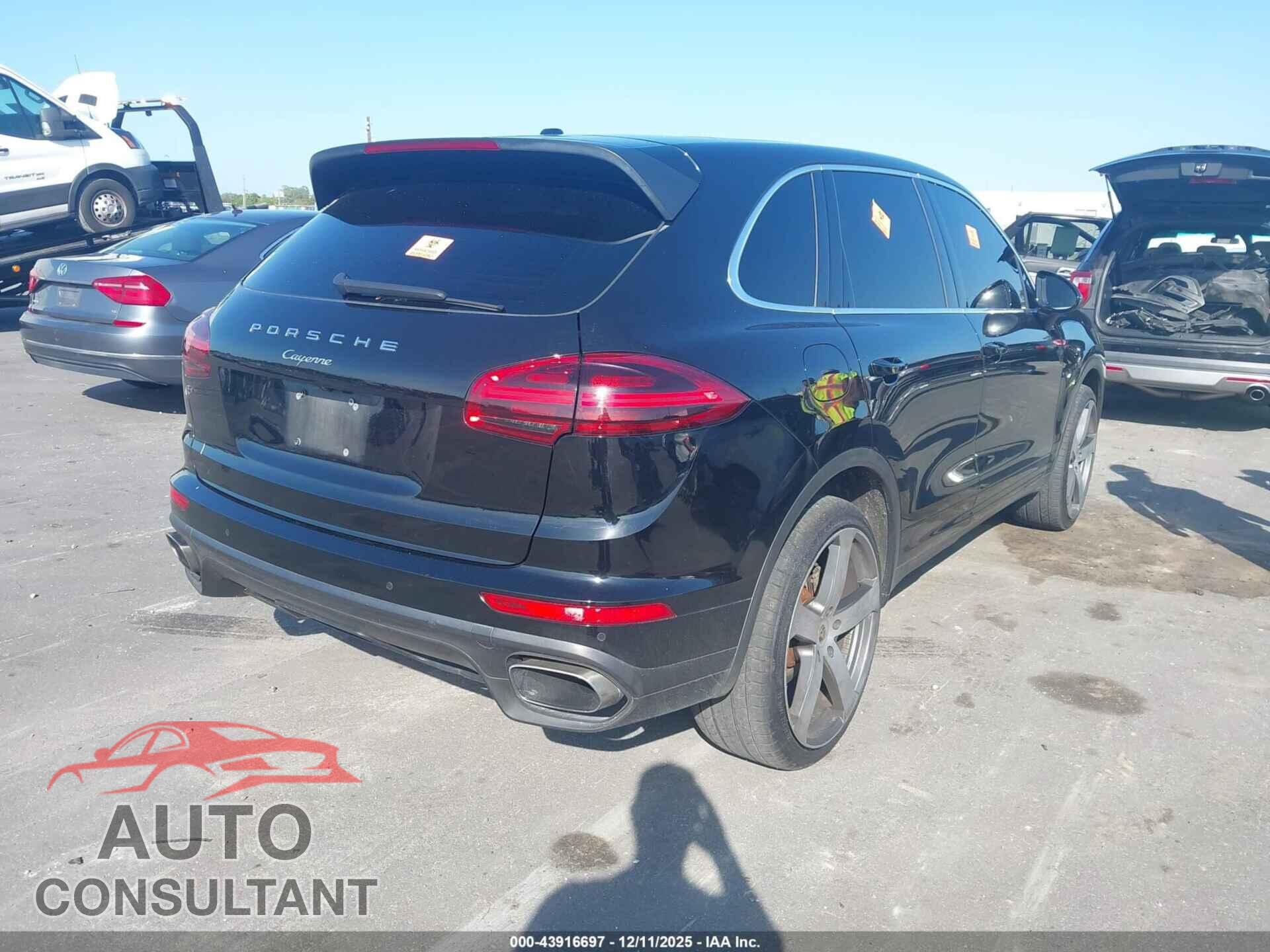 PORSCHE CAYENNE 2016 - WP1AA2A20GKA10554