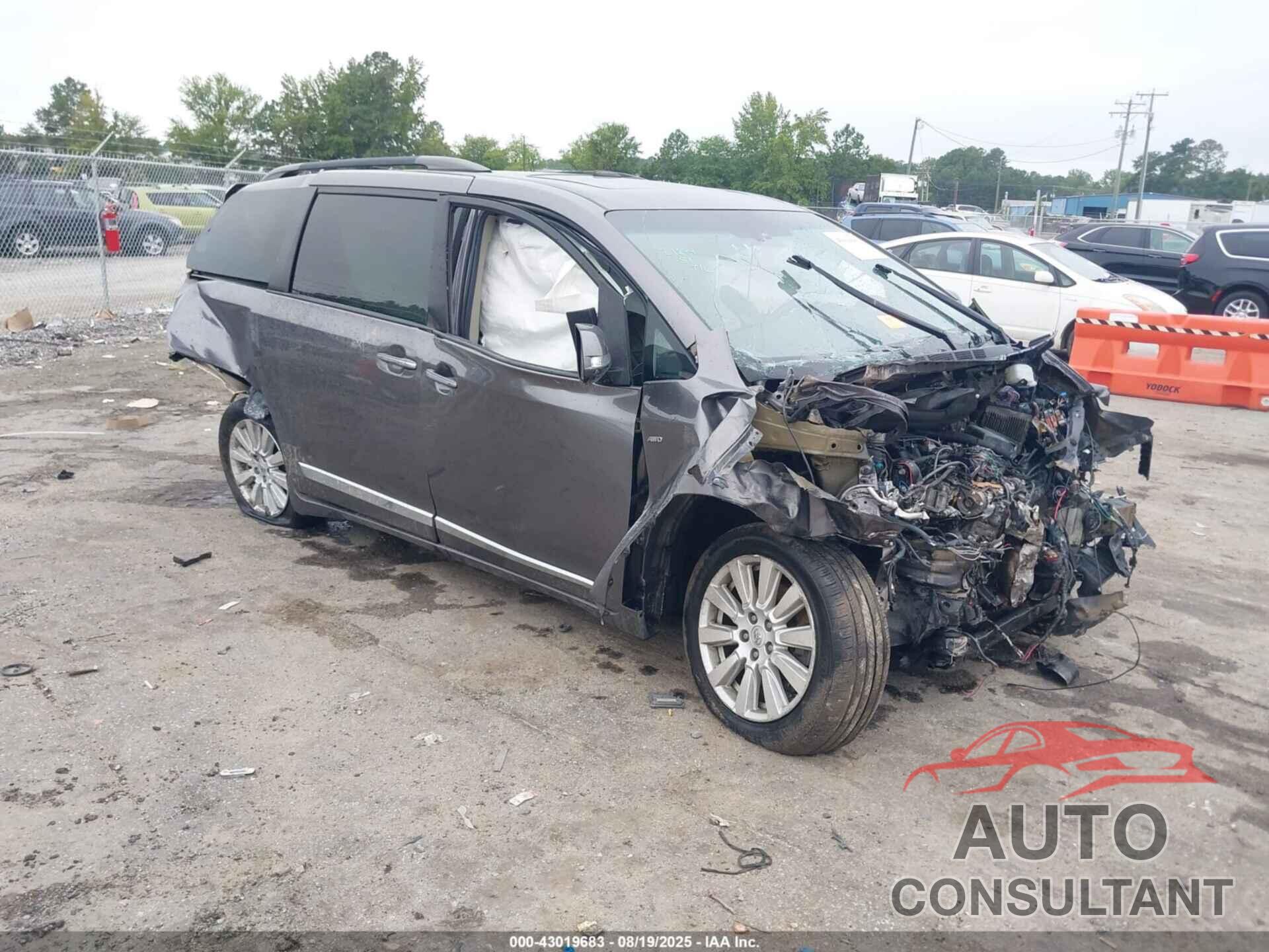 TOYOTA SIENNA 2017 - 5TDDZ3DC4HS165488