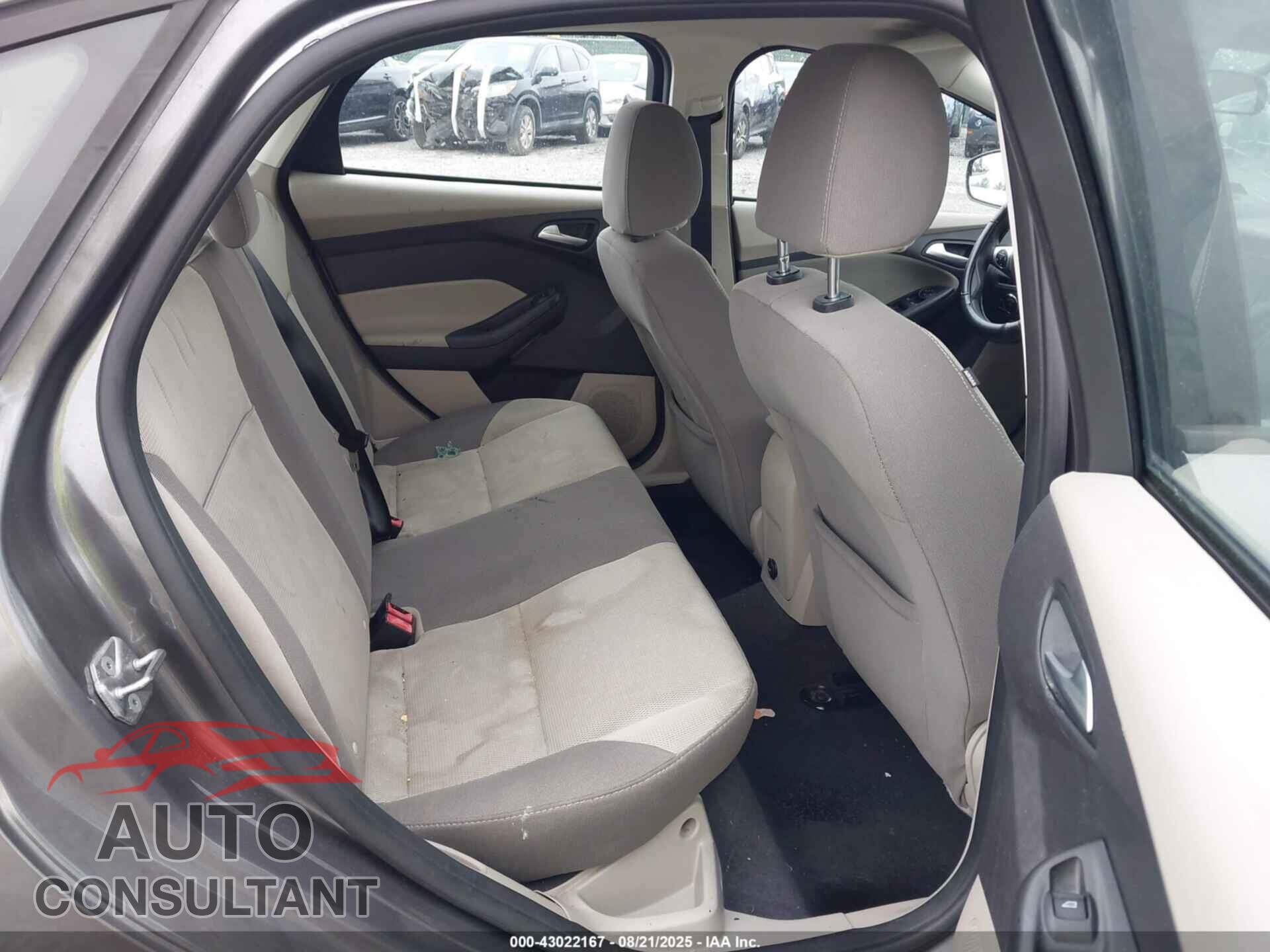 FORD FOCUS 2014 - 1FADP3F23EL445934
