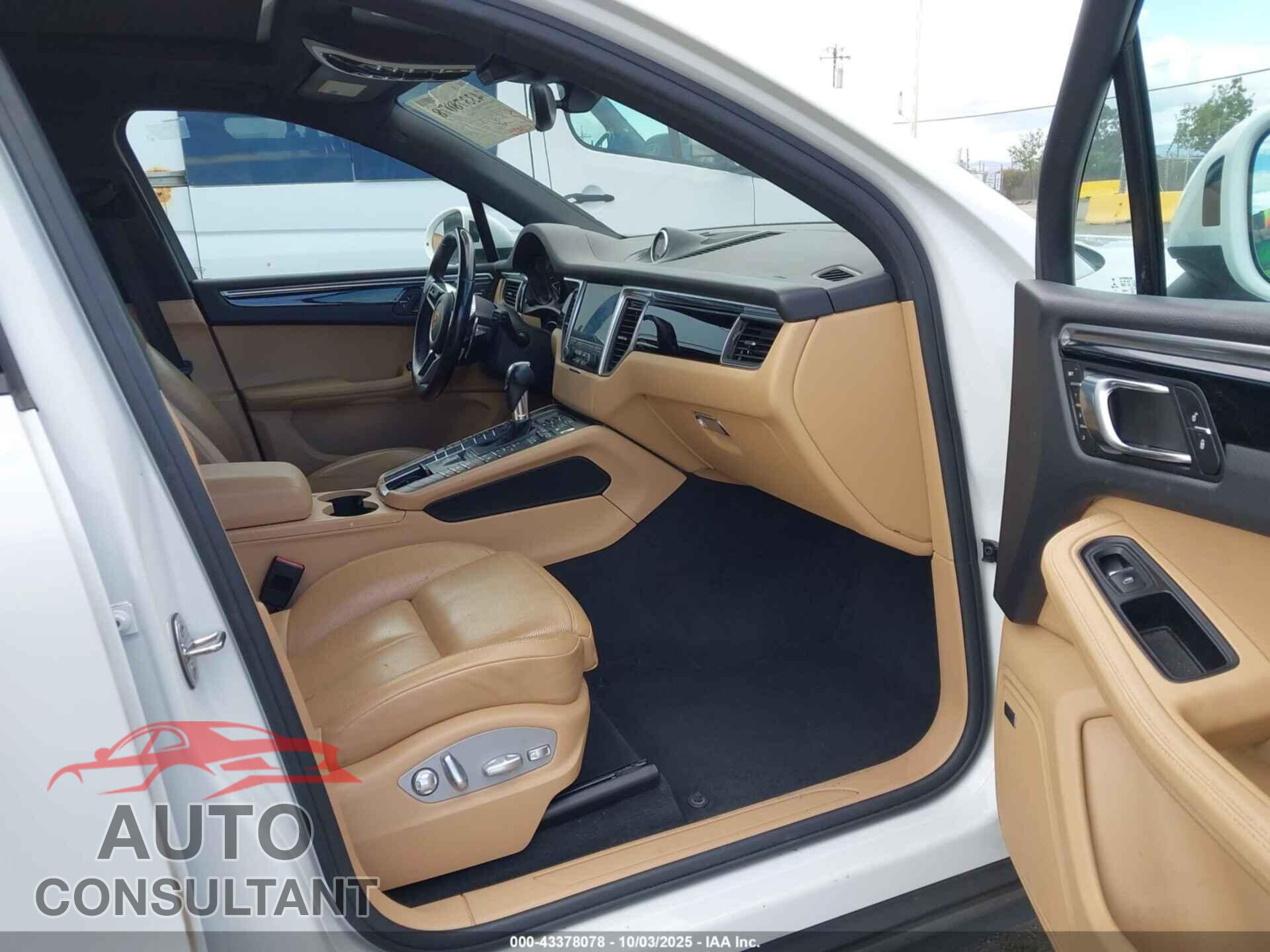 PORSCHE MACAN 2018 - WP1AA2A57JLB17841