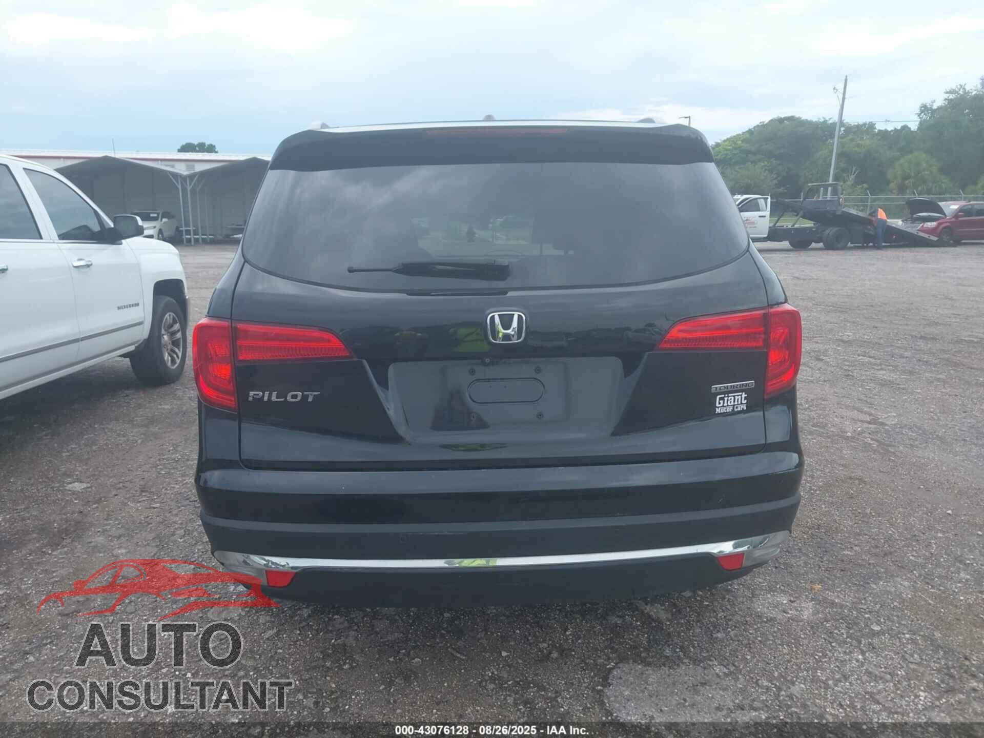 HONDA PILOT 2018 - 5FNYF5H95JB007790