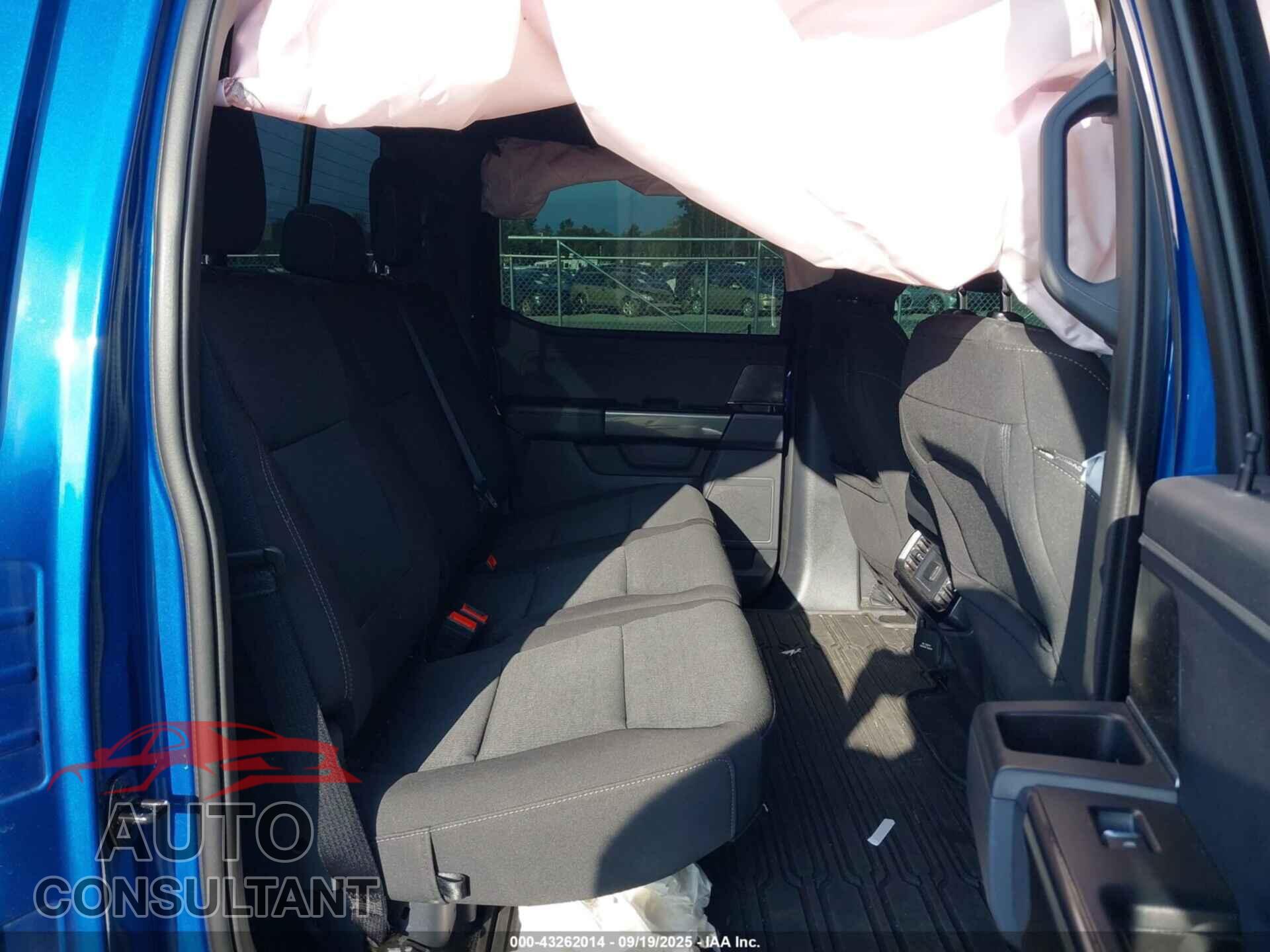 FORD F-150 2023 - 1FTFW1E51PKG03668