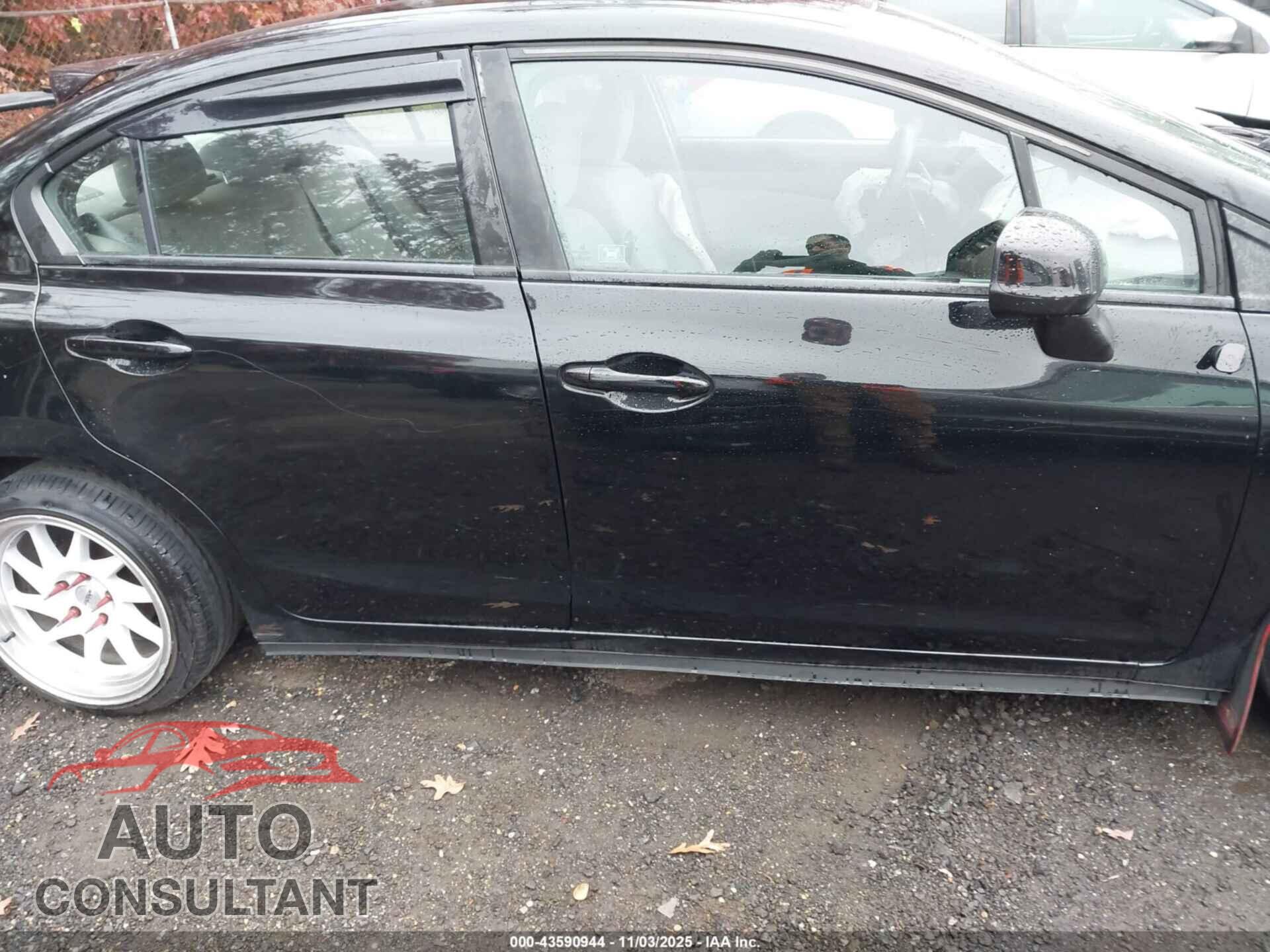 HONDA CIVIC 2012 - 19XFB2F56CE354779