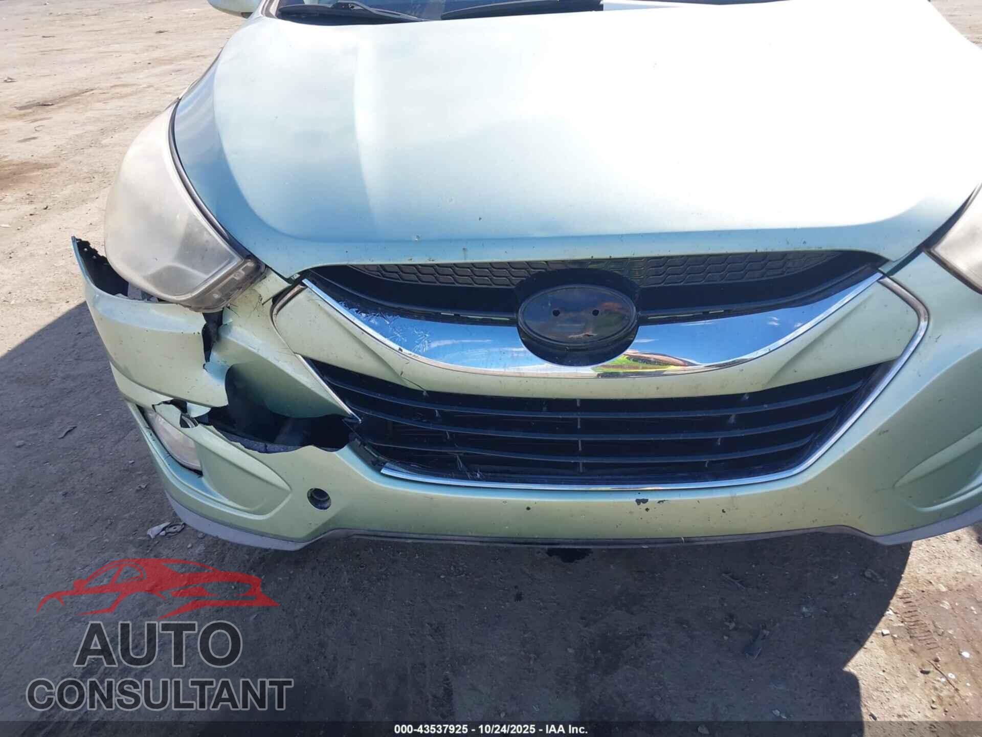 HYUNDAI TUCSON 2011 - KM8JUCAC1BU203473