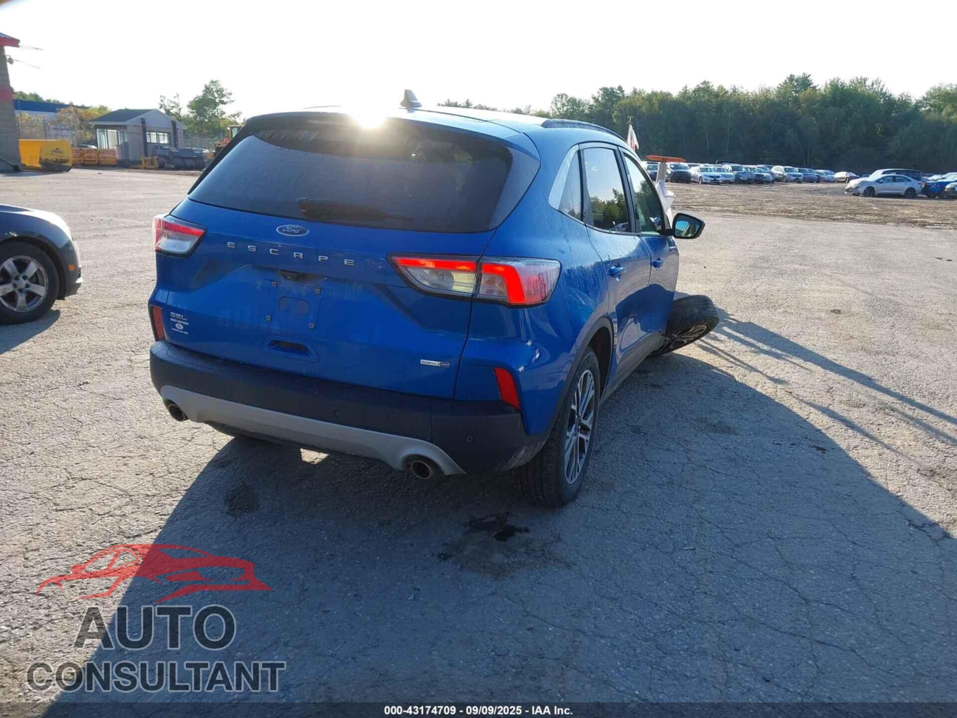 FORD ESCAPE 2020 - 1FMCU9H60LUA89379