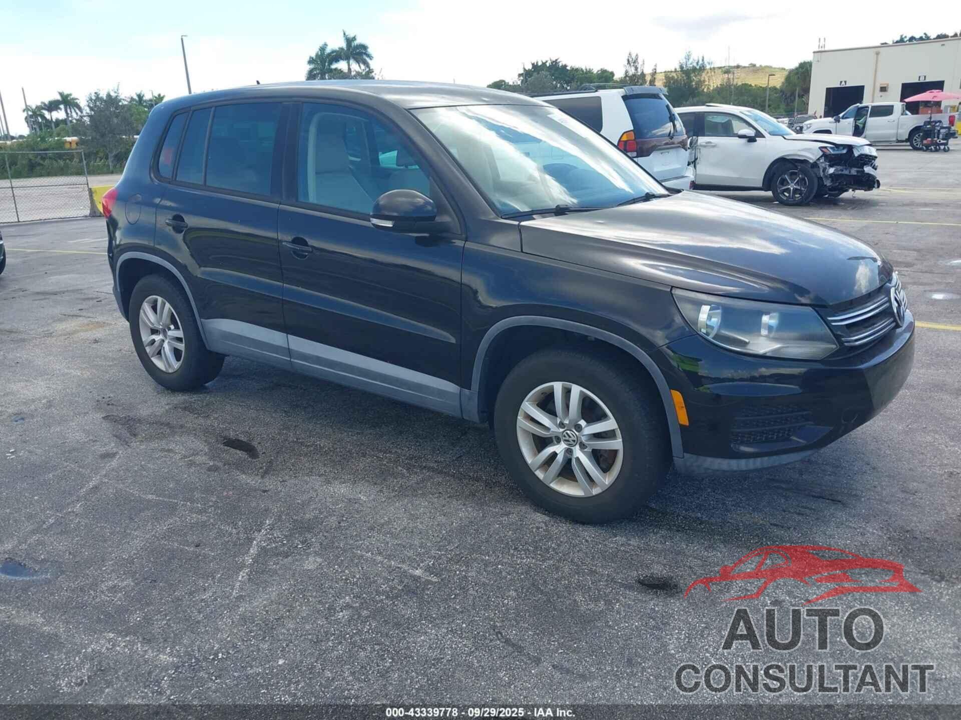 VOLKSWAGEN TIGUAN 2012 - WVGAV7AX3CW581386