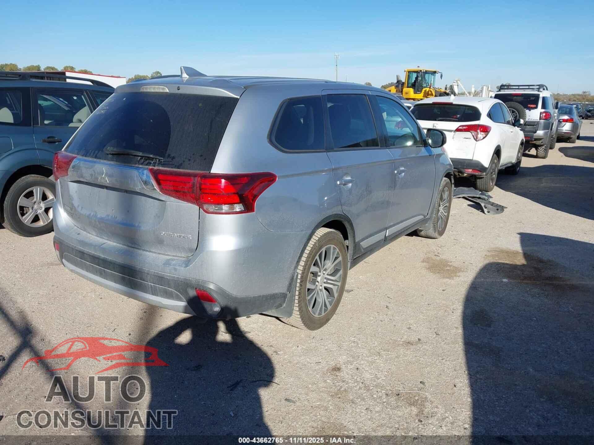 MITSUBISHI OUTLANDER 2017 - JA4AD2A34HZ030357