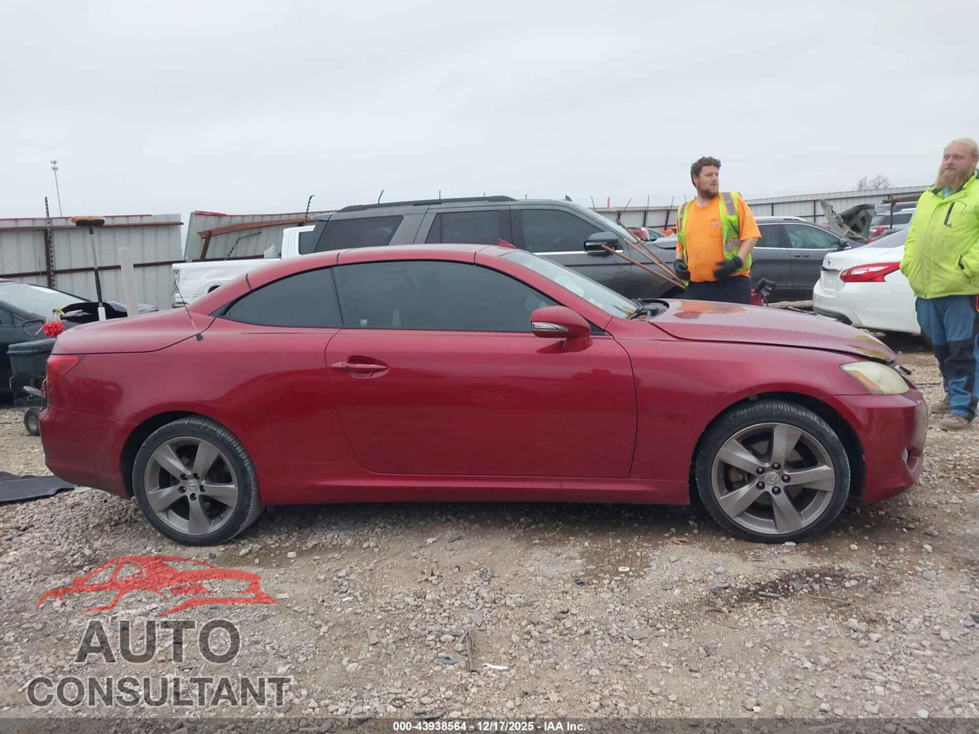 LEXUS IS 250C 2010 - JTHFF2C29A2507596