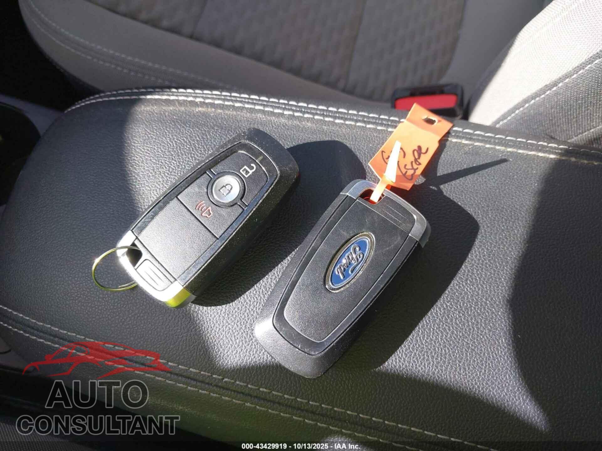 FORD ESCAPE 2020 - 1FMCU9G61LUA96813