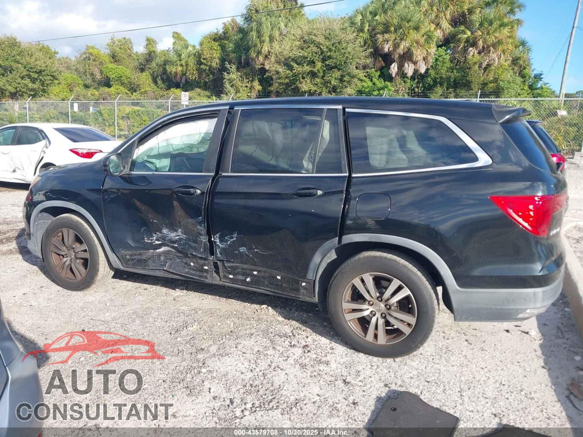 HONDA PILOT 2017 - 5FNYF5H33HB013402