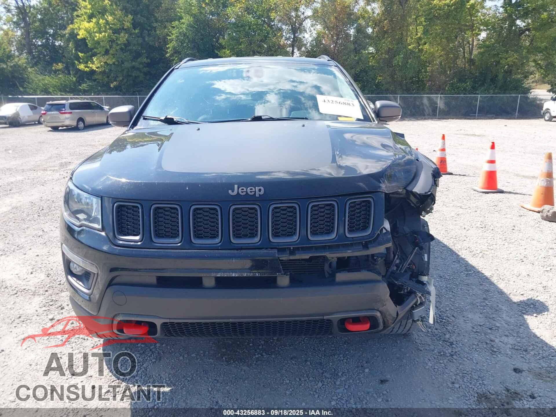 JEEP COMPASS 2020 - 3C4NJDDB4LT112104