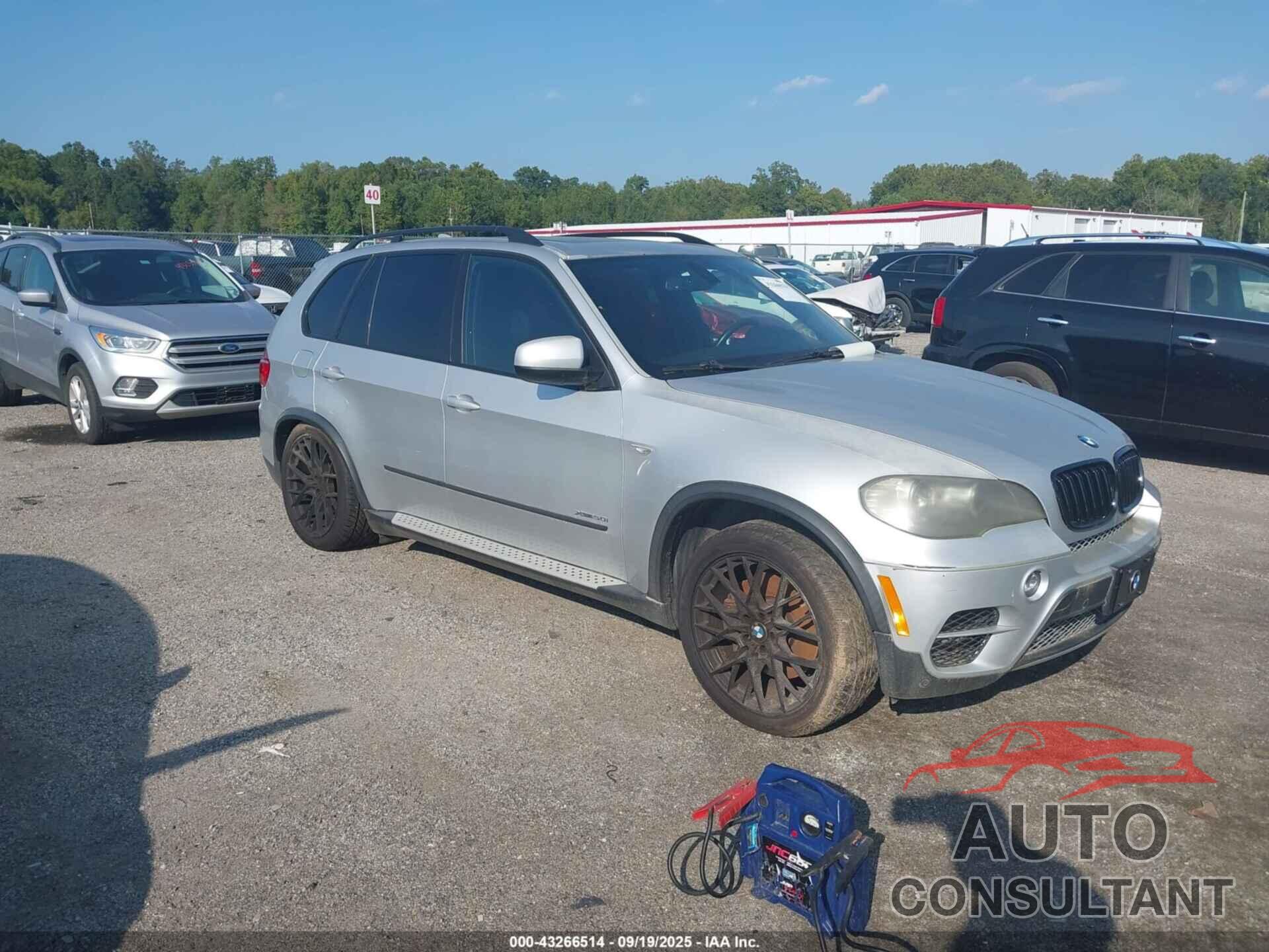BMW X5 2011 - 5UXZV8C52BL417537