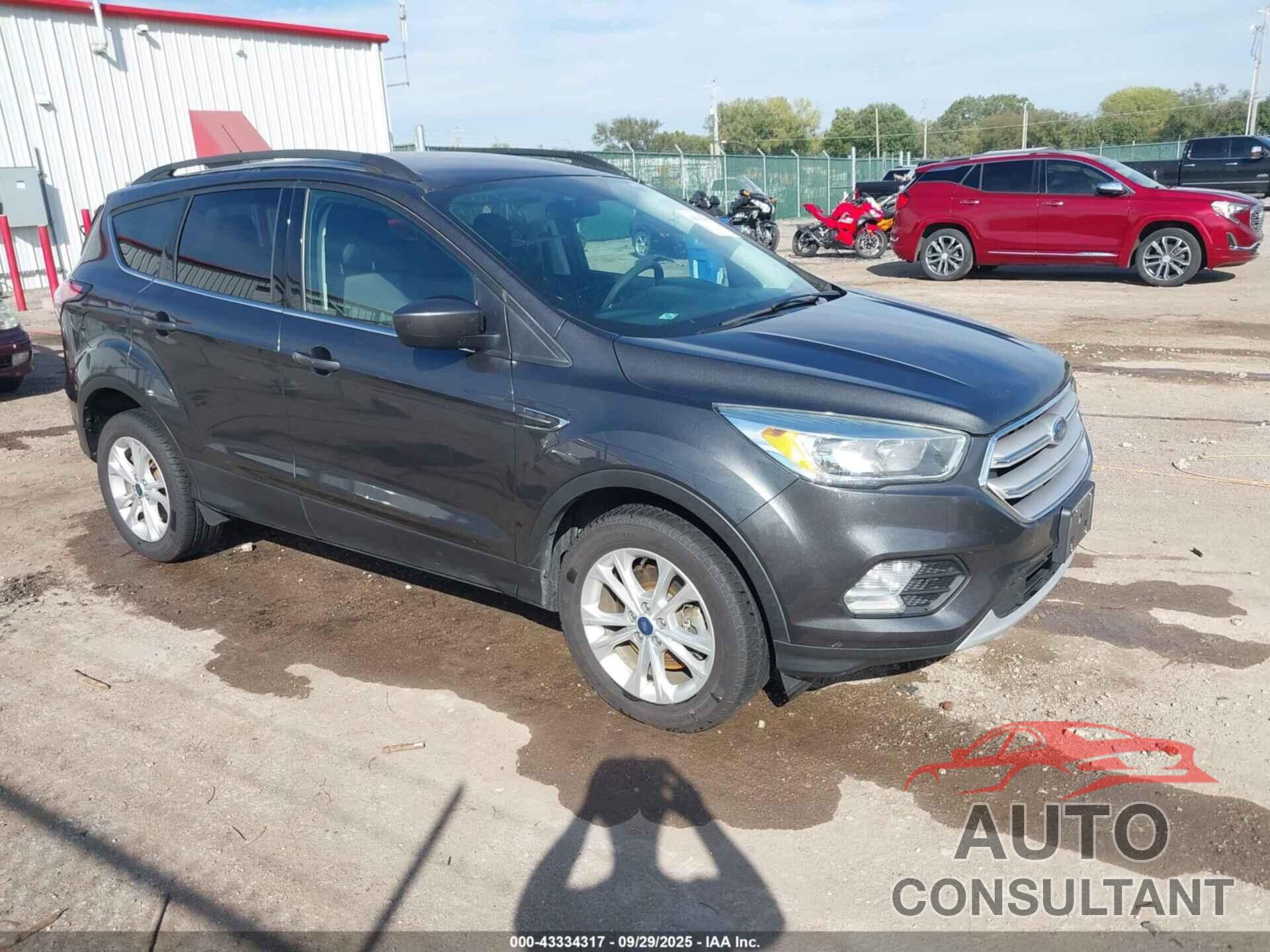 FORD ESCAPE 2018 - 1FMCU9GD0JUA75432