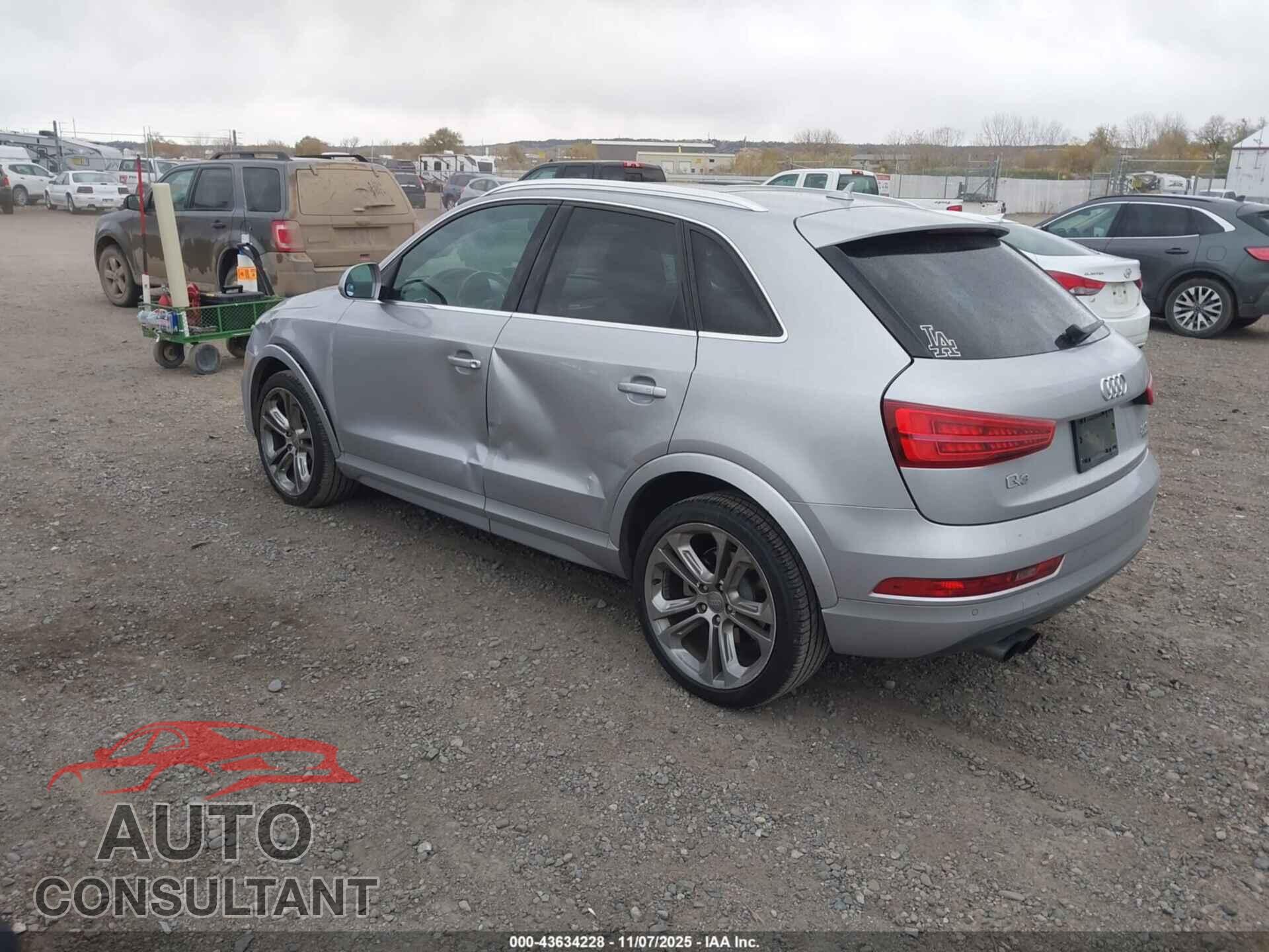 AUDI Q3 2016 - WA1EFCFS1GR010566