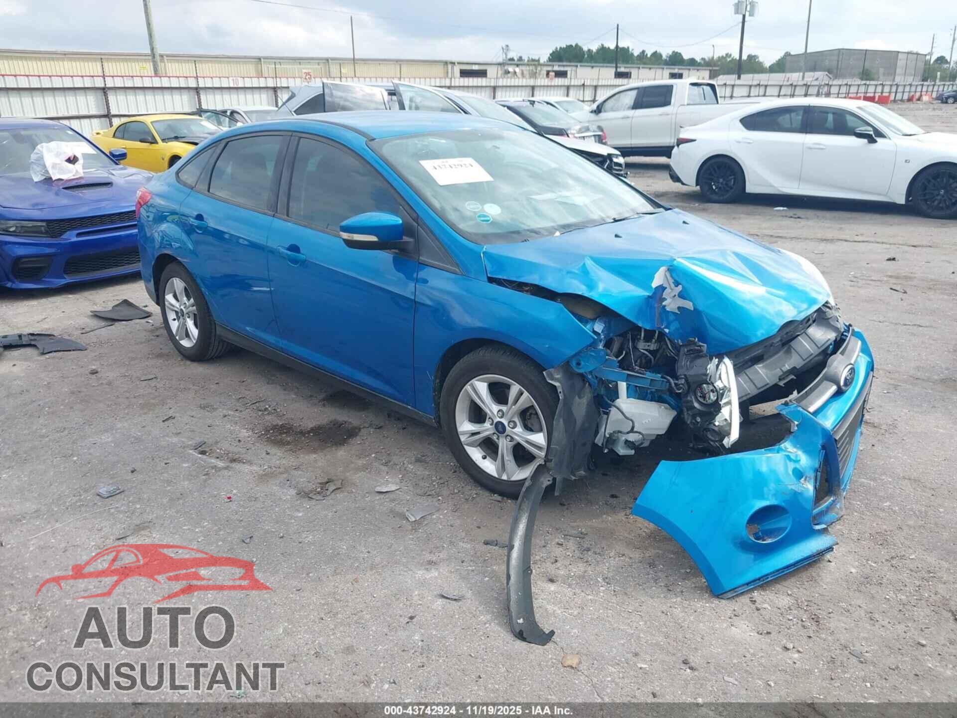 FORD FOCUS 2013 - 1FADP3F24DL324523