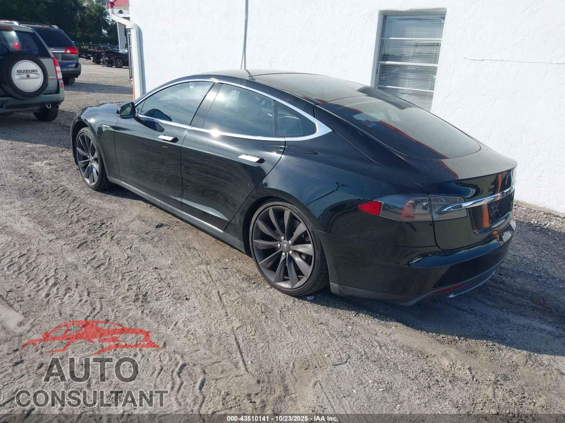 TESLA MODEL S 2014 - 5YJSA1S19EFP45680