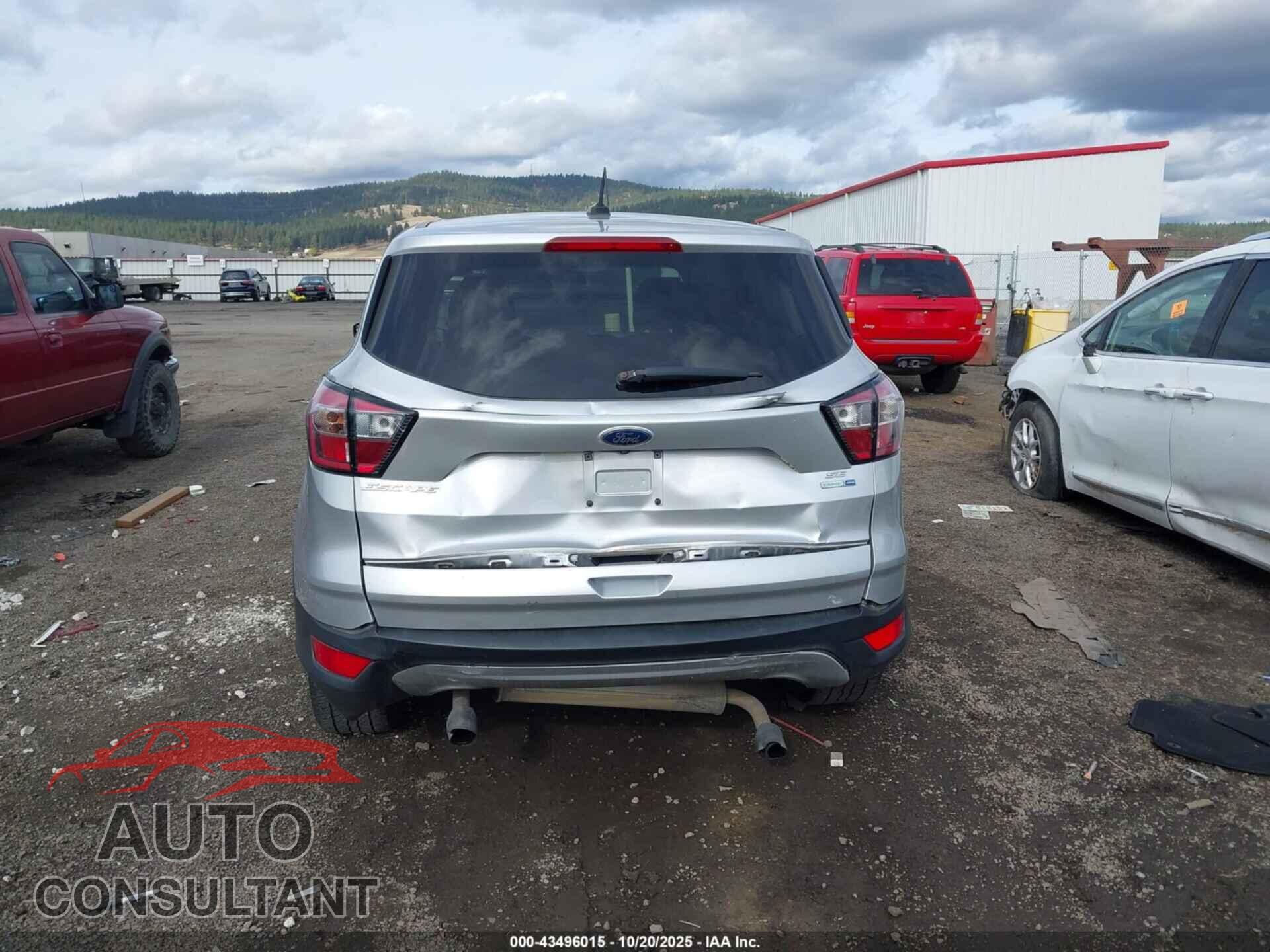 FORD ESCAPE 2017 - 1FMCU9G98HUC03373