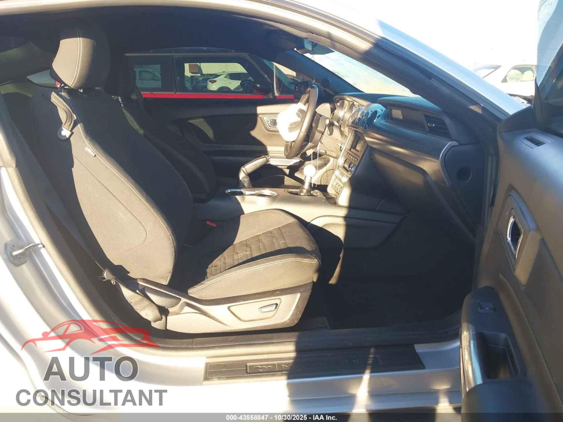 FORD MUSTANG 2015 - 1FA6P8TH7F5322870