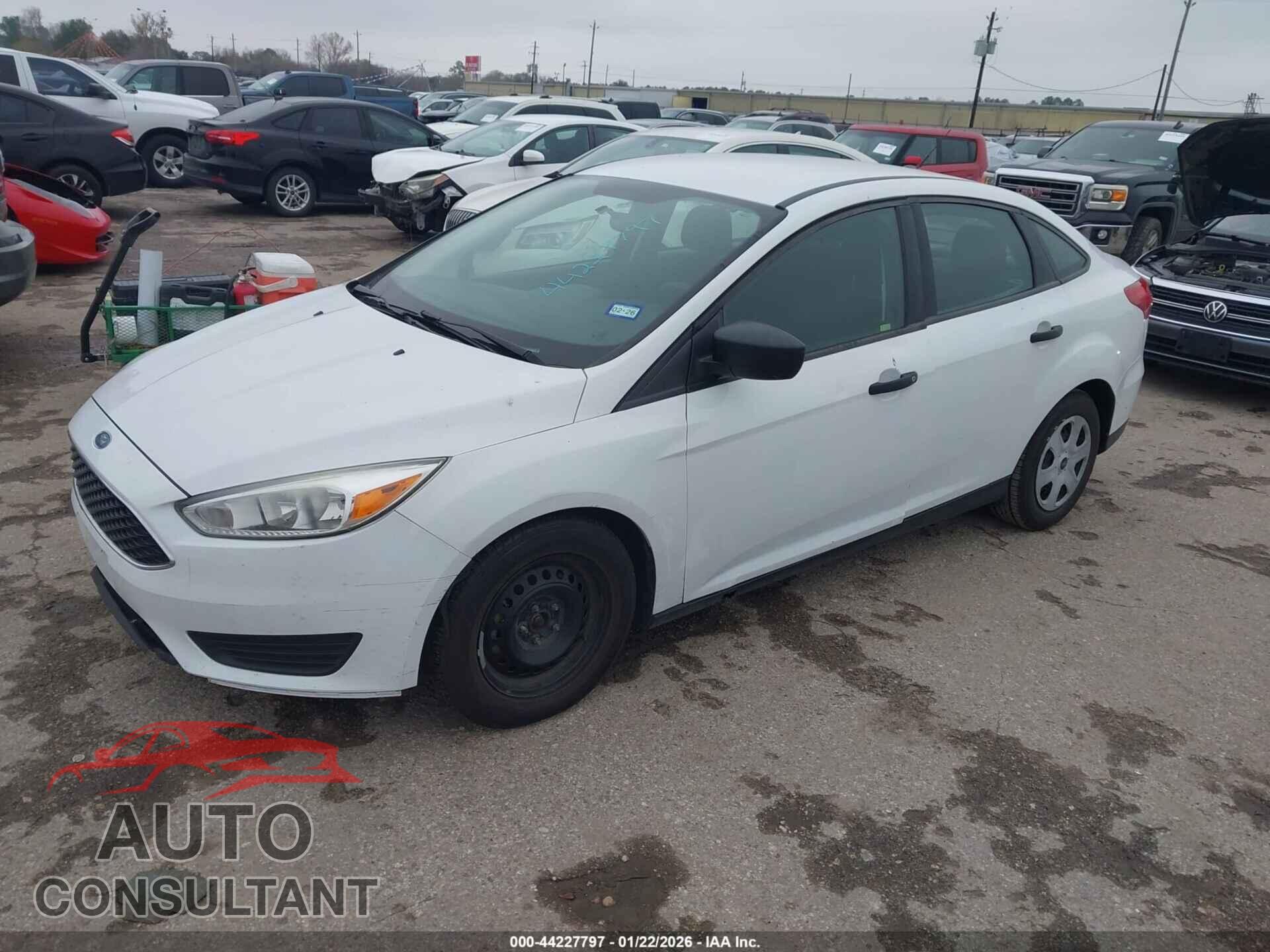 FORD FOCUS 2017 - 1FADP3E21HL307587