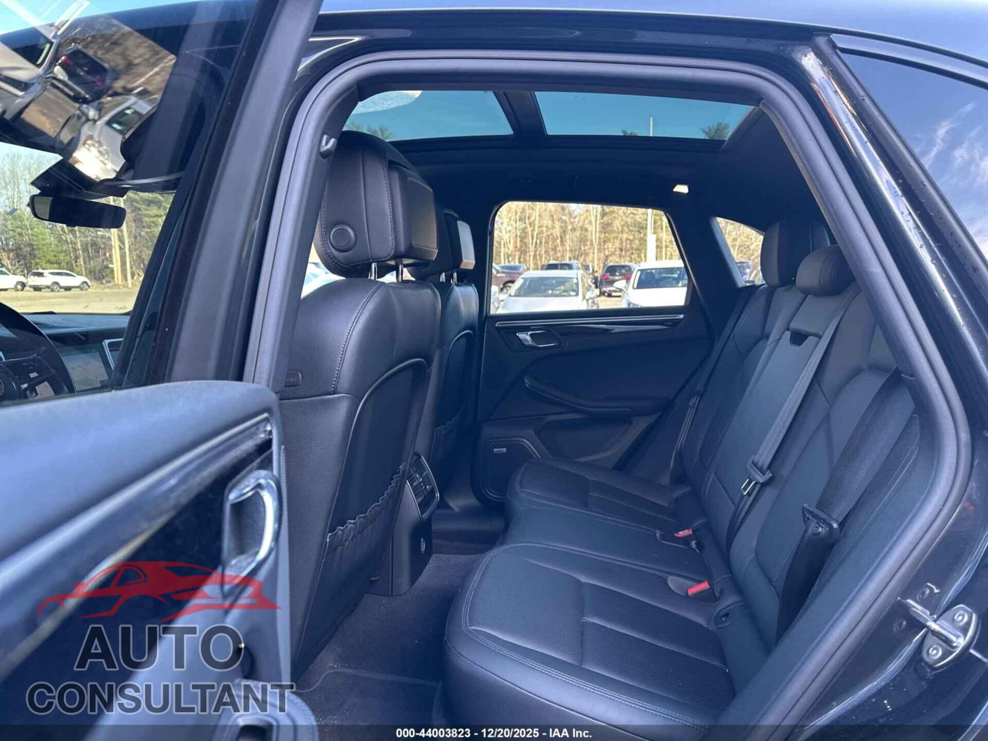PORSCHE MACAN 2019 - WP1AA2A52KLB02083
