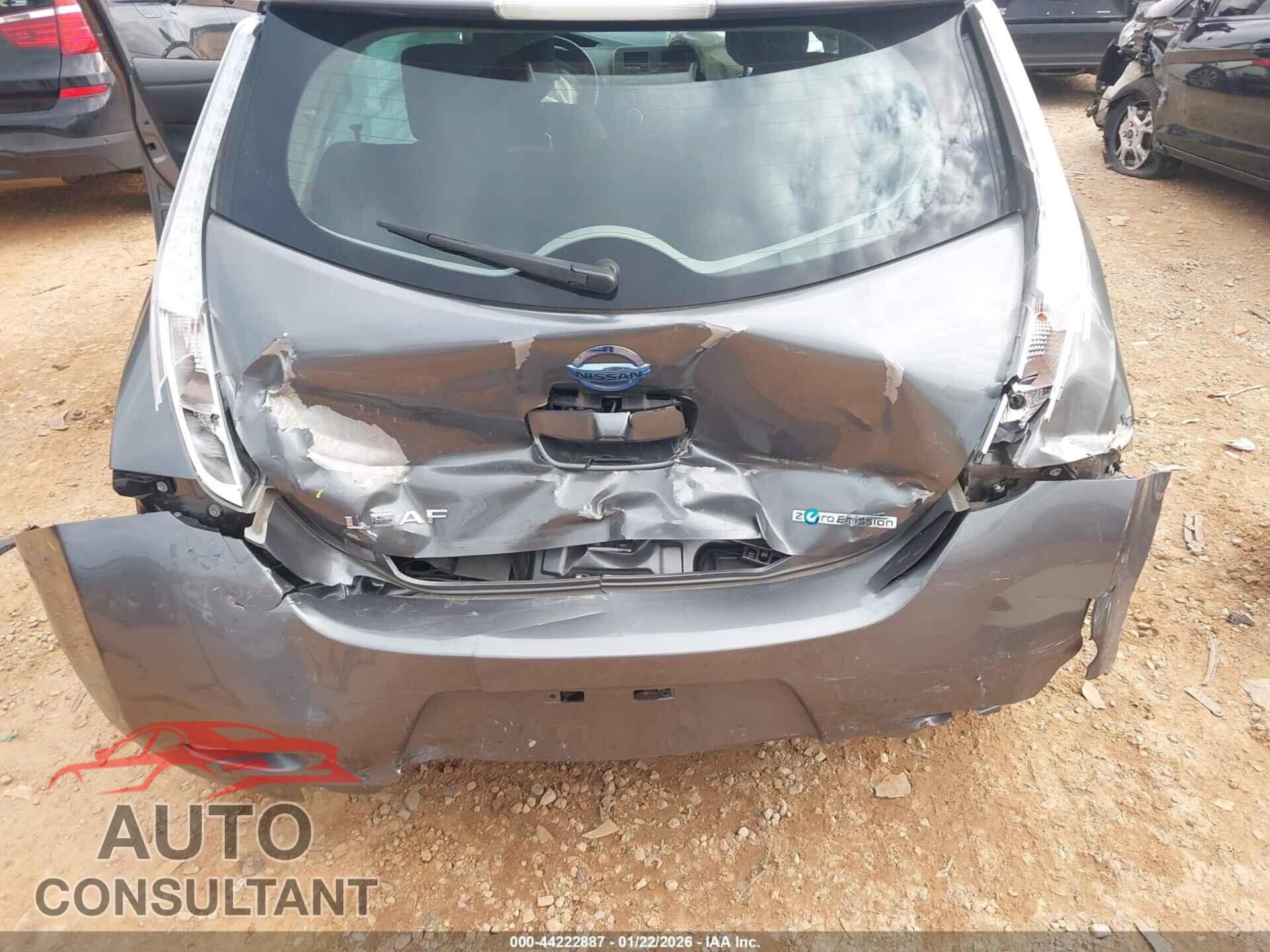 NISSAN LEAF 2015 - 1N4AZ0CP4FC317666