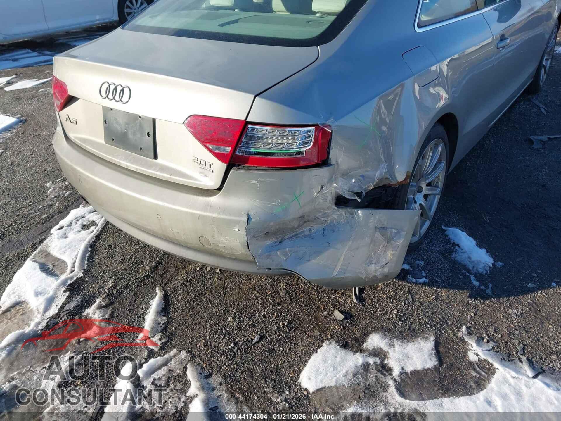 AUDI A5 2011 - WAUVFAFR4BA038275