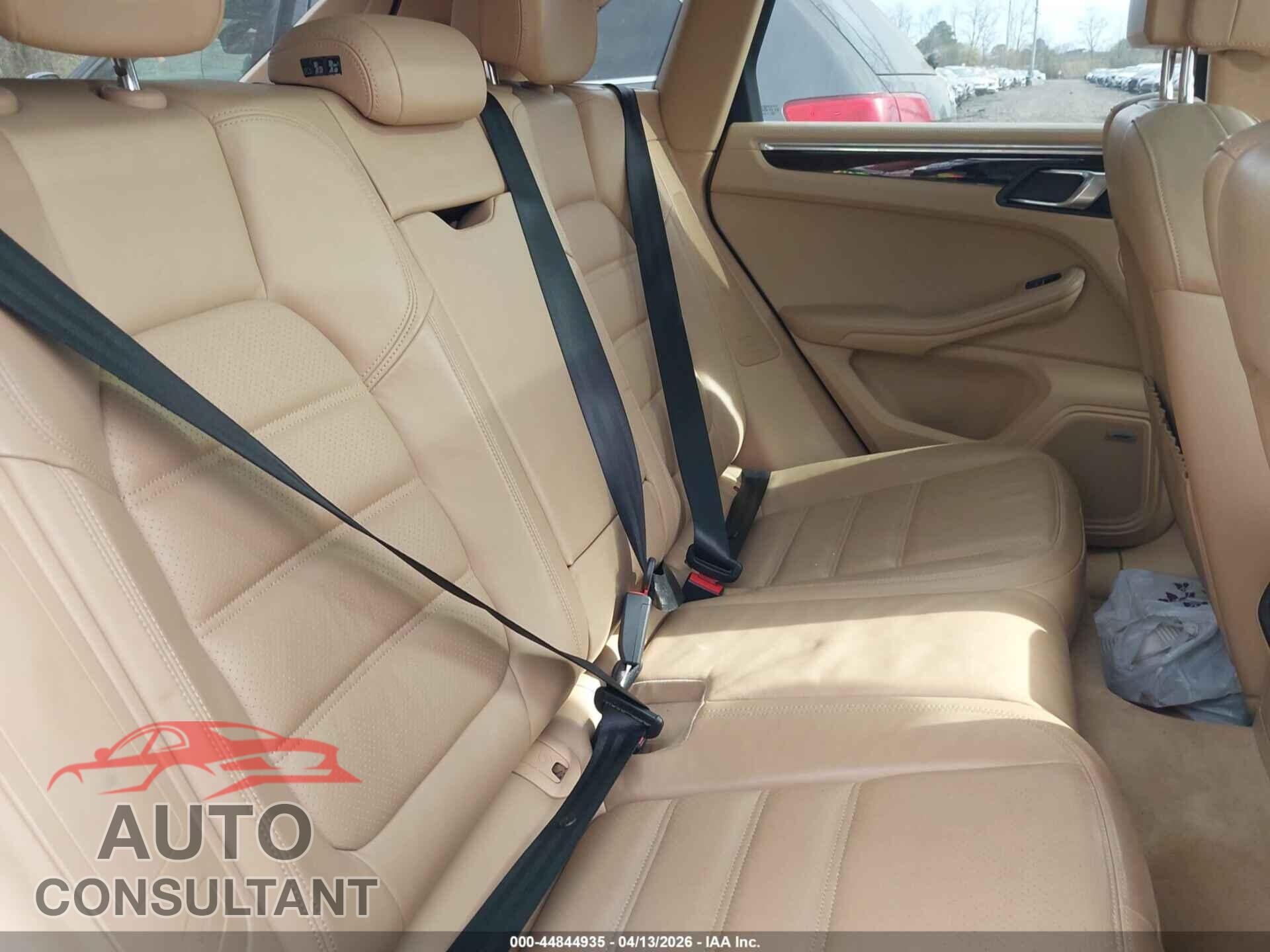 PORSCHE MACAN 2015 - WP1AF2A5XFLB90890