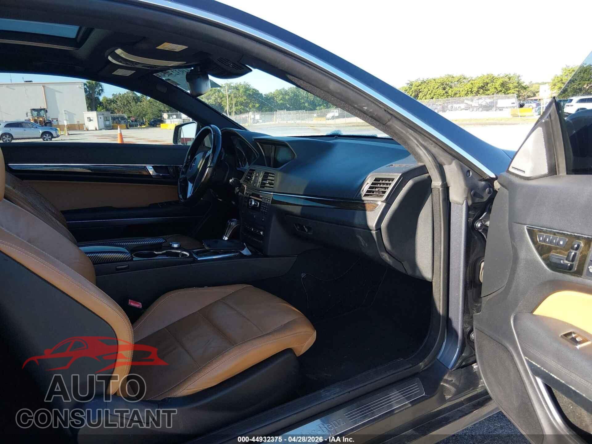 MERCEDES-BENZ E 350 2013 - WDDKJ5KB8DF196876