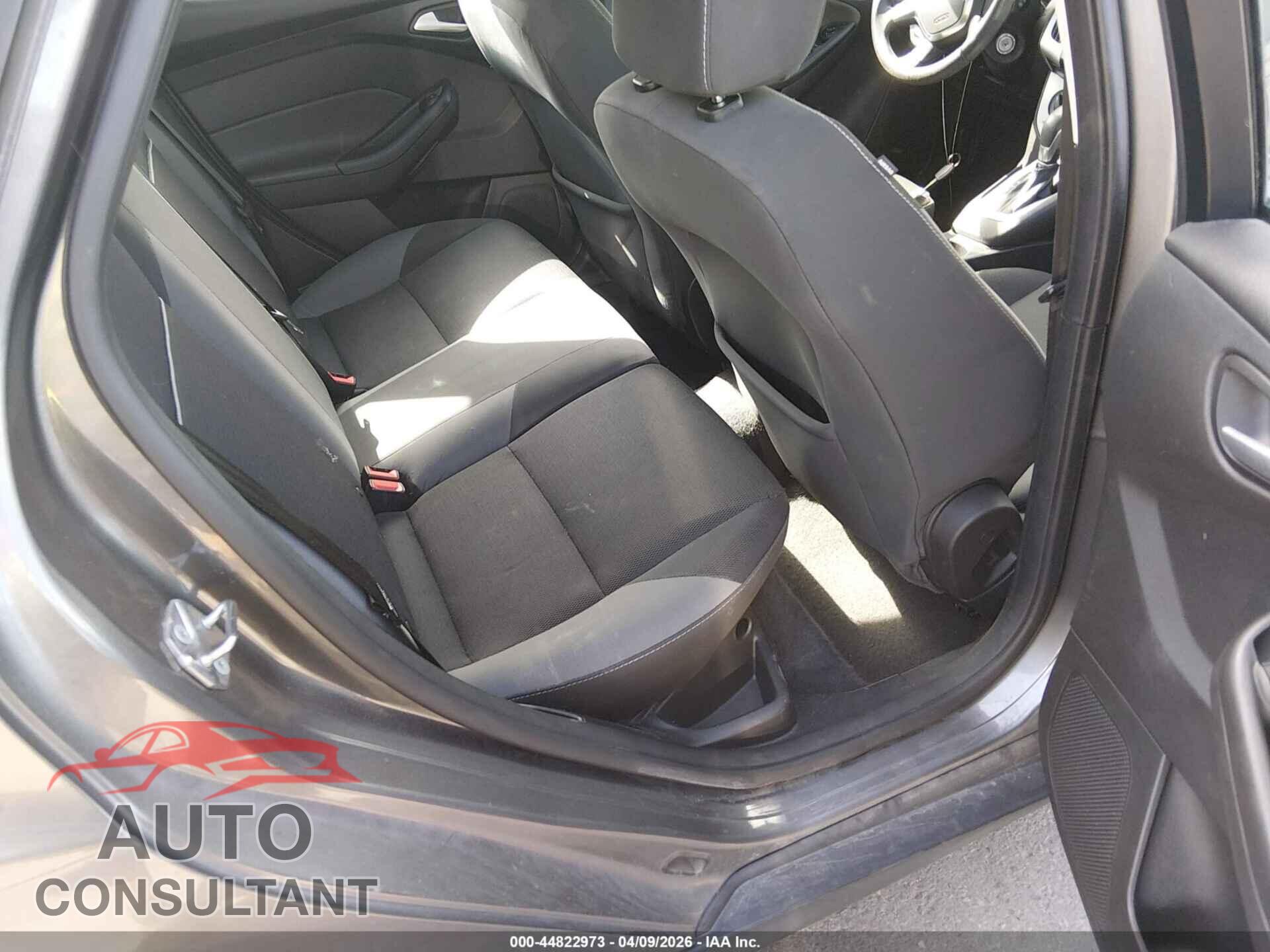 FORD FOCUS 2014 - 1FADP3K29EL462016