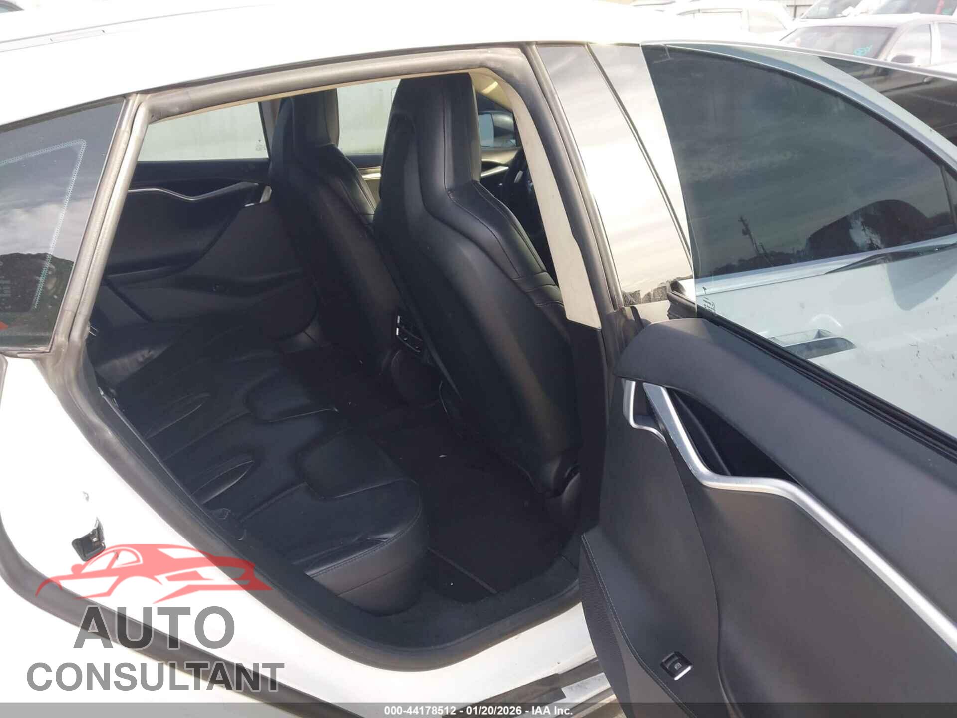 TESLA MODEL S 2015 - 5YJSA1E18FF102704