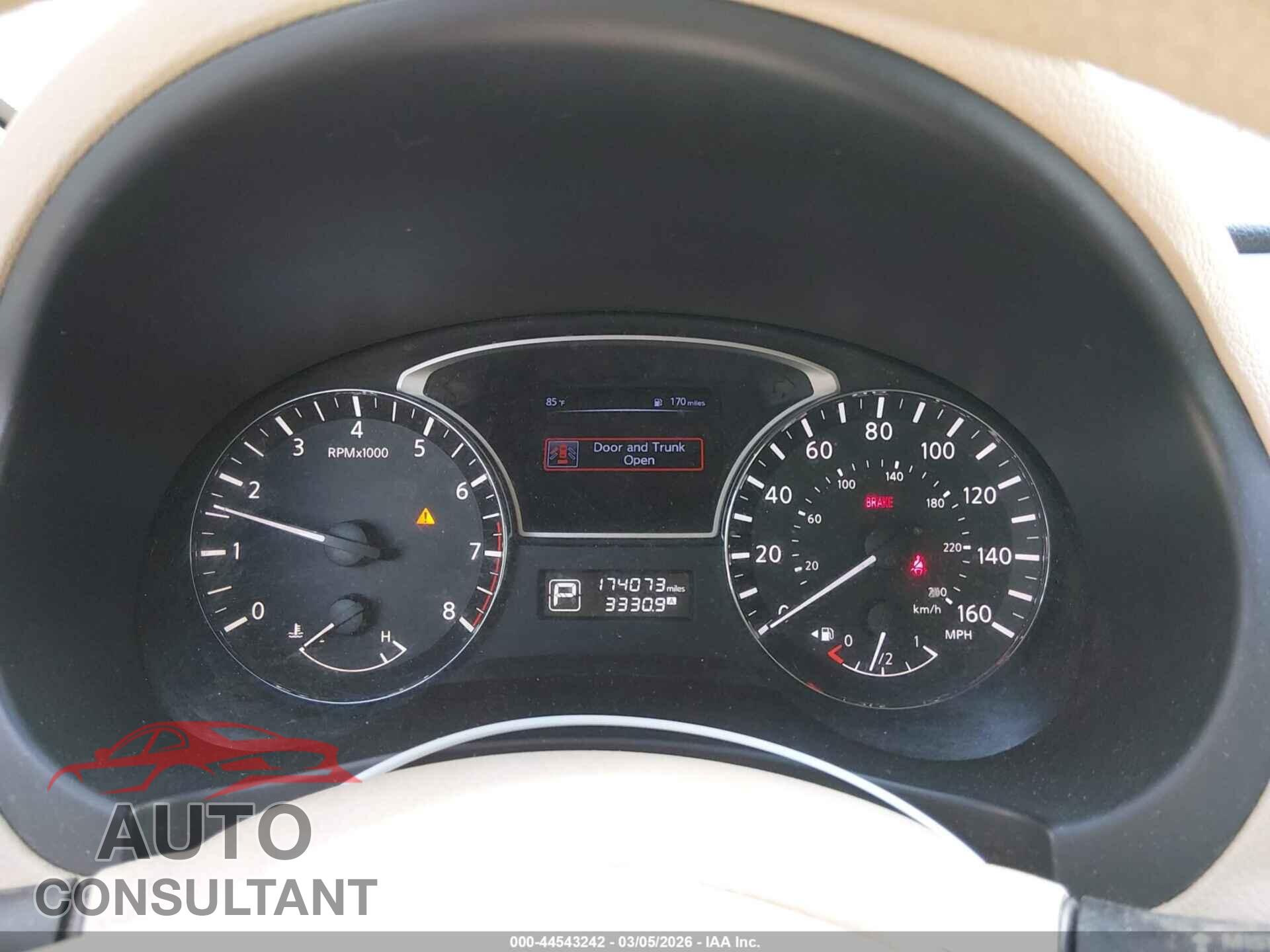 NISSAN ALTIMA 2015 - 1N4AL3AP1FC570546