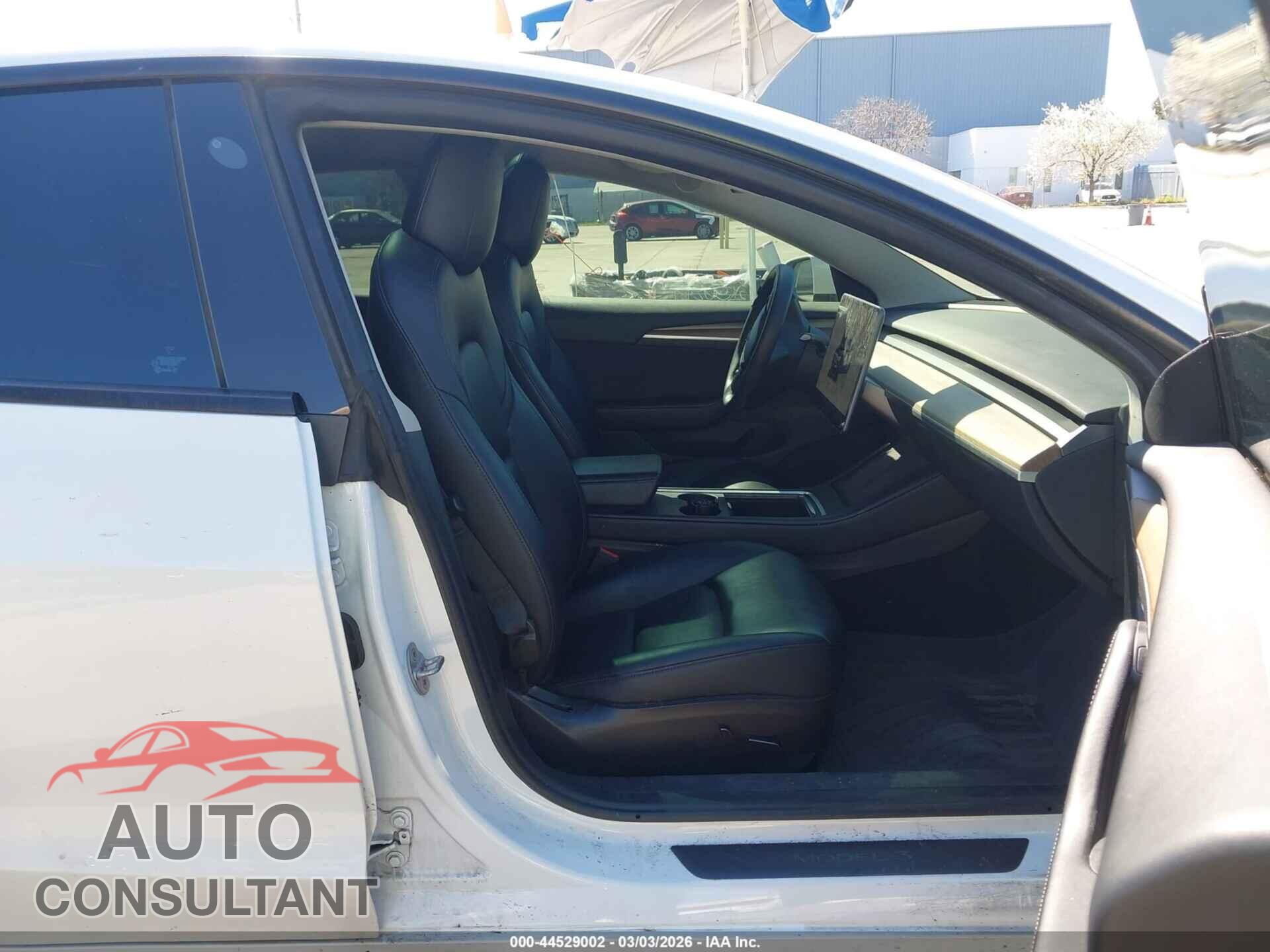 TESLA MODEL 3 2023 - 5YJ3E1EAXPF458517